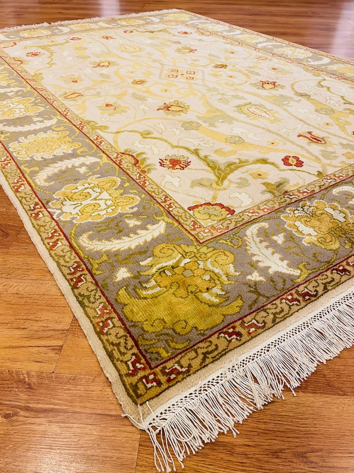 Angora Usak Handwoven Rug – 025869 by Camel Carpet