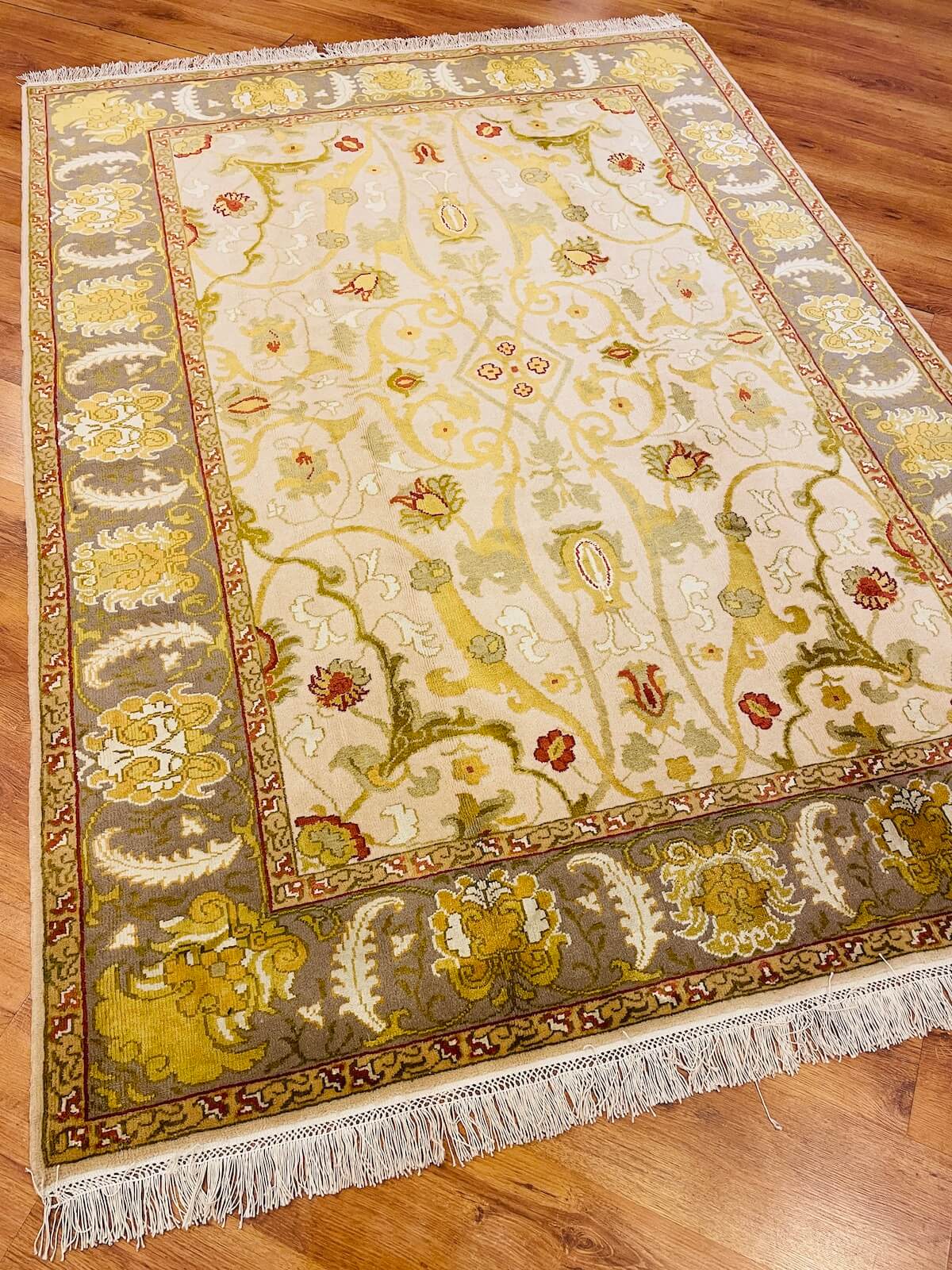 Angora Usak Handwoven Rug – 025869 by Camel Carpet