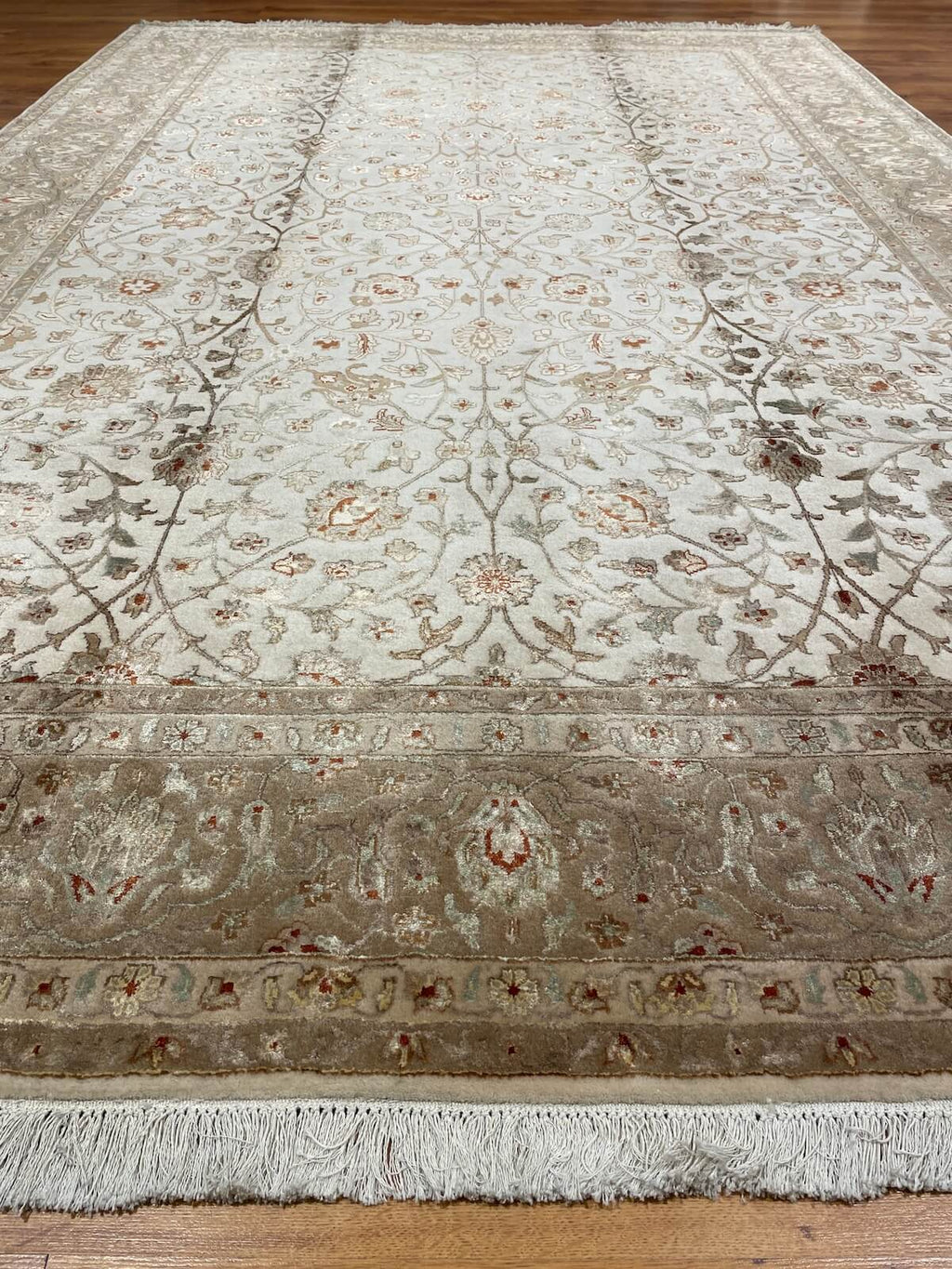 Antik Silk-Blend Usak Handwoven Rug – 052014 by Camel Carpet