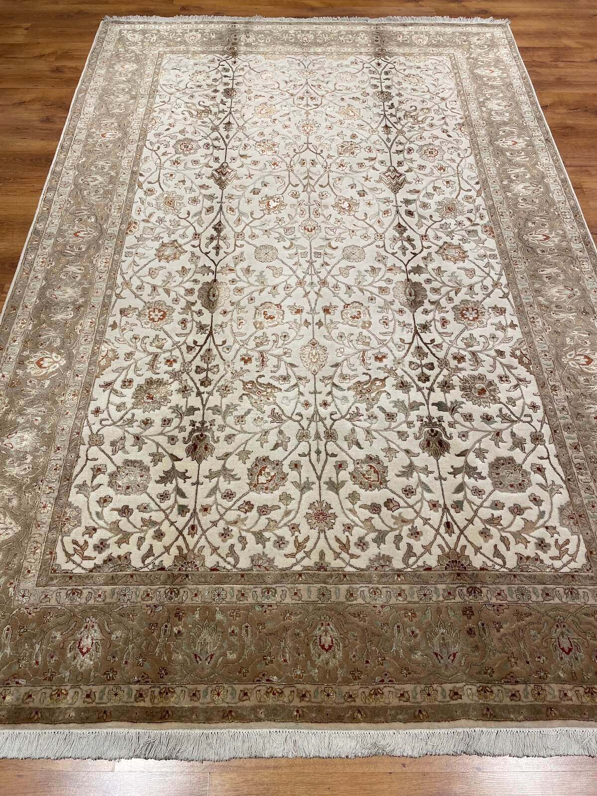 Antik Silk-Blend Usak Handwoven Rug – 052014 by Camel Carpet