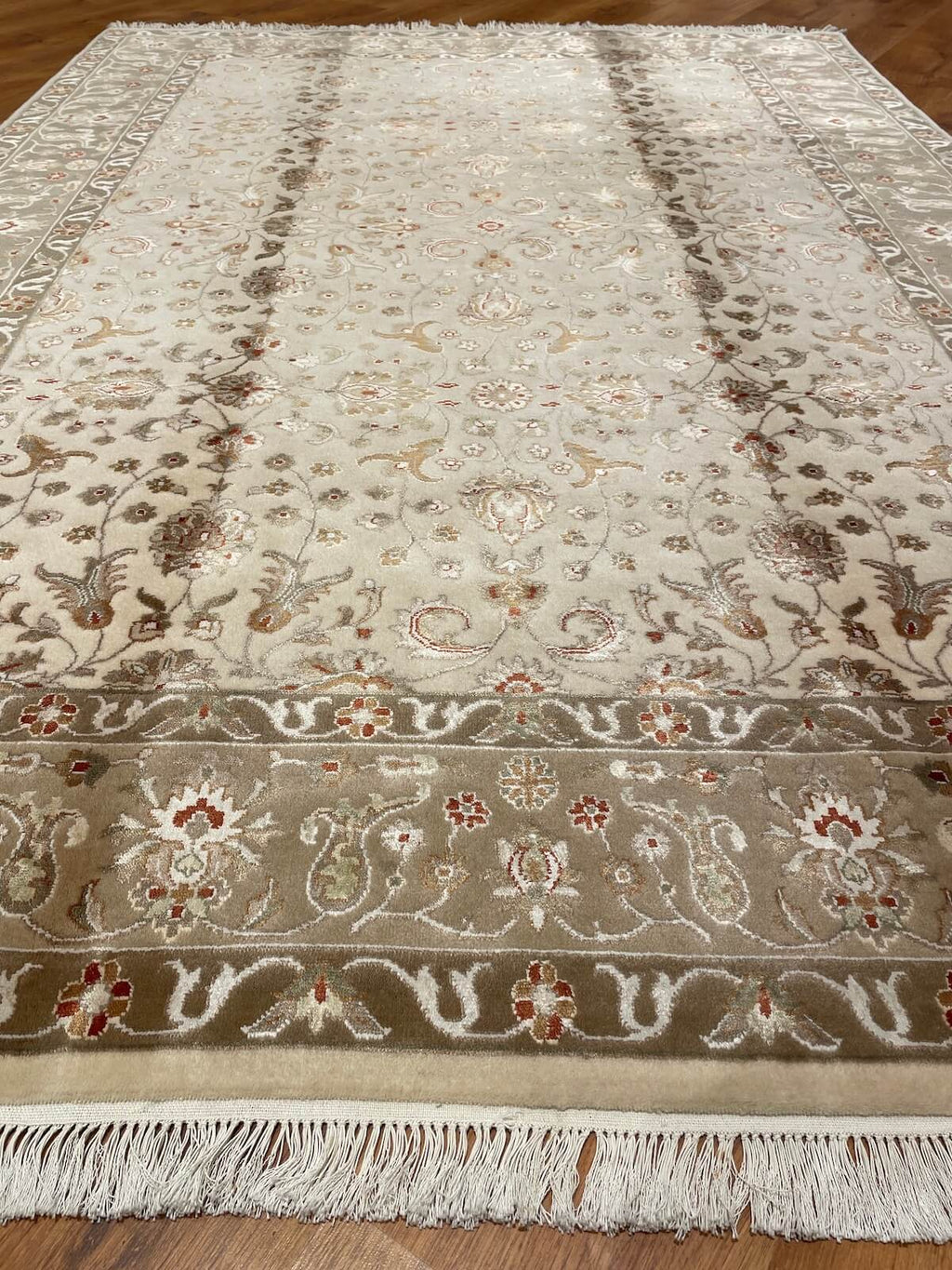 Antik Silk-Blend Usak Handwoven Rug – 062158 by Camel Carpet
