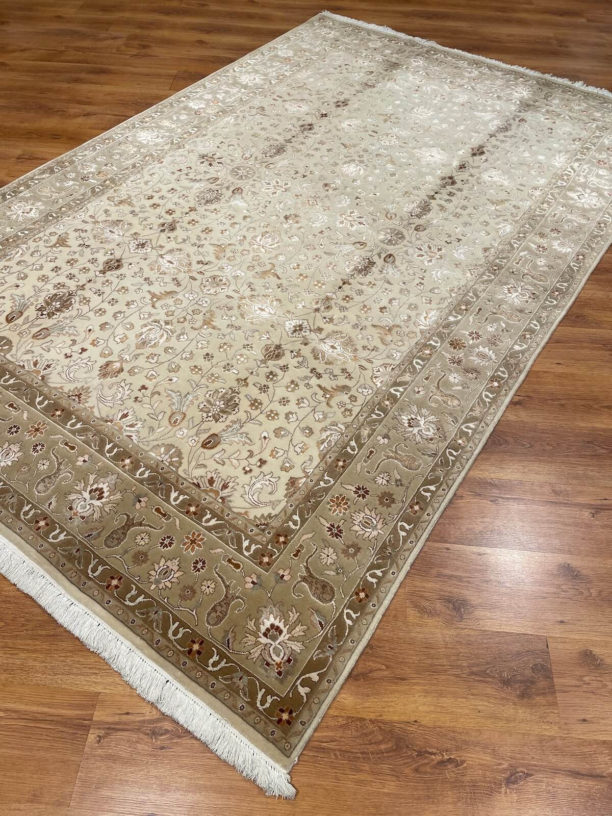 Antik Silk-Blend Usak Handwoven Rug – 195X303 by Camel Carpet