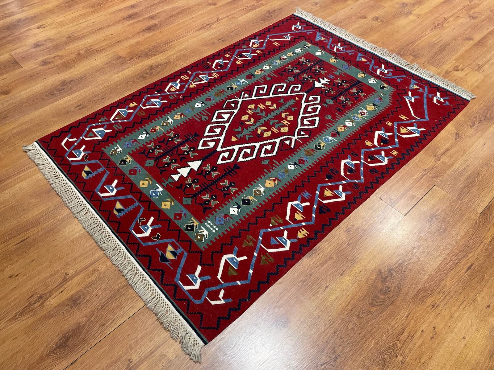 Antik Super Ince Handwoven Kilim – 121X173 by Camel Carpet