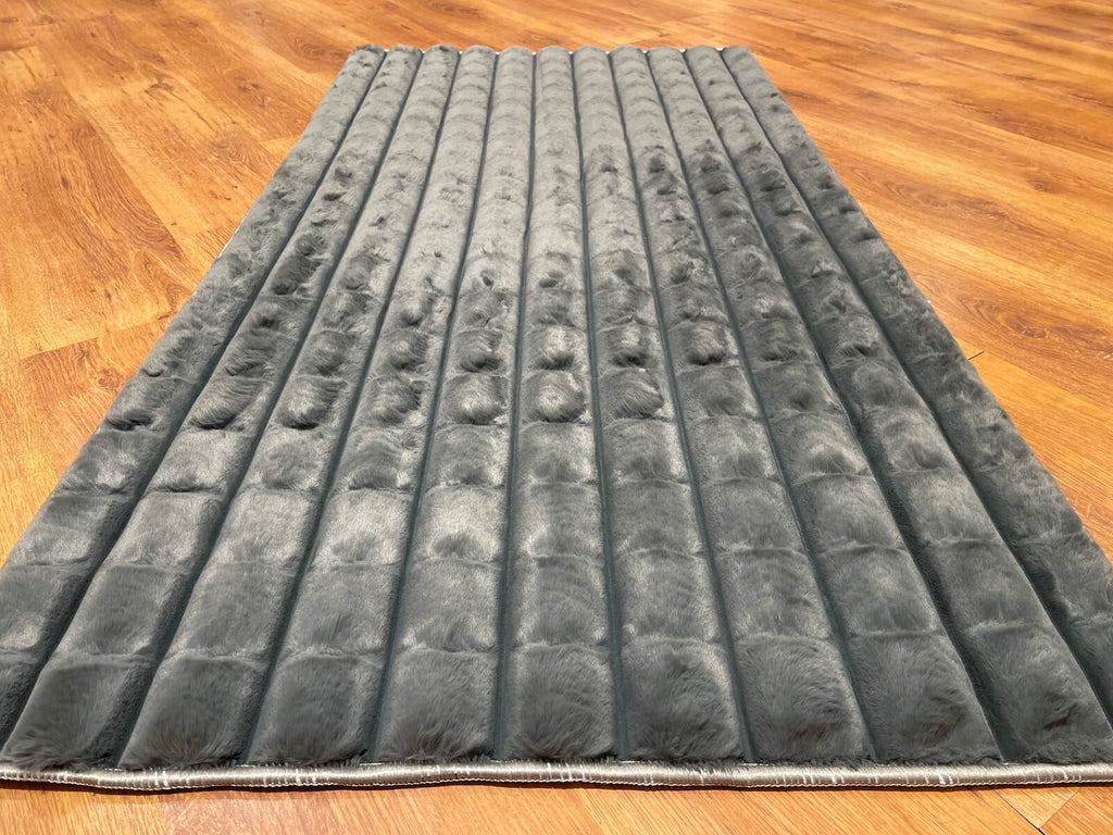 Piramit Patterned Antrasit Pelus Rug by Camel Carpet