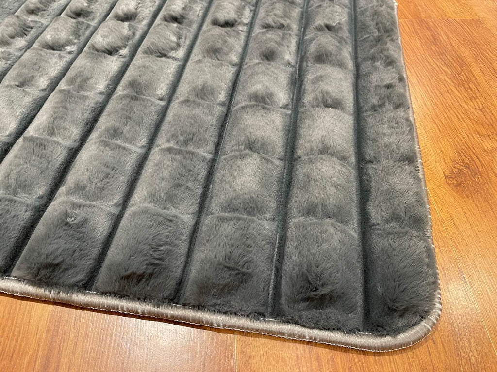Piramit Patterned Antrasit Pelus Rug by Camel Carpet