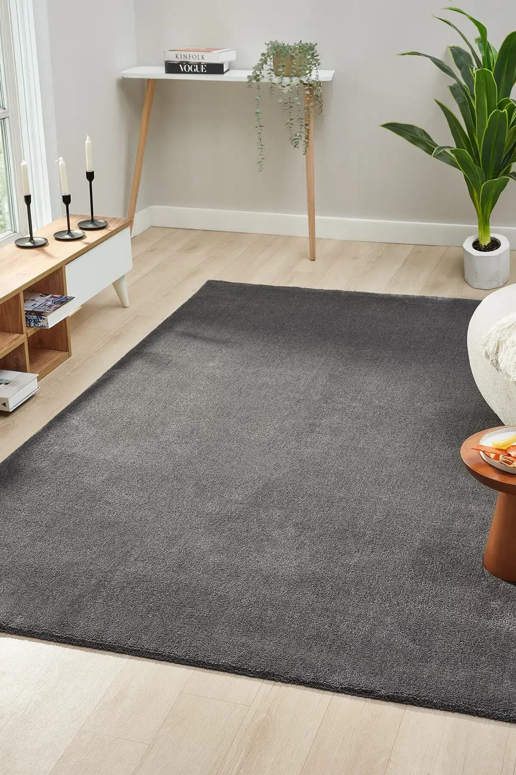 Bali Yumusak Dokulu Sade Antrasit Rug by Camel Carpet