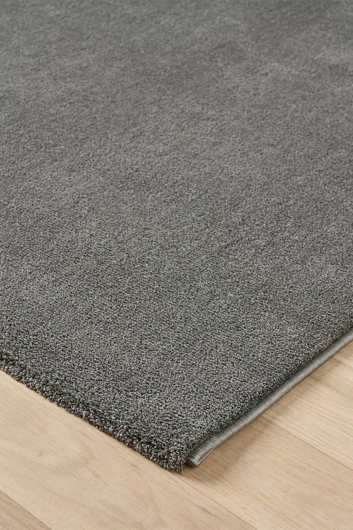 Bali Yumusak Dokulu Sade Antrasit Rug by Camel Carpet