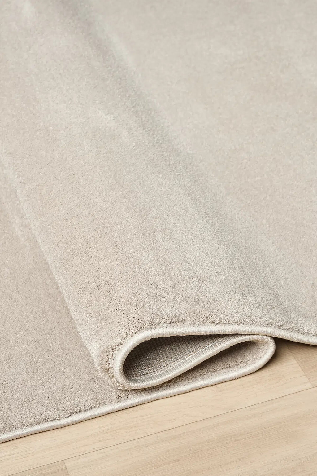 Bali Yumusak Dokulu Sade Tas Rug by Camel Carpet