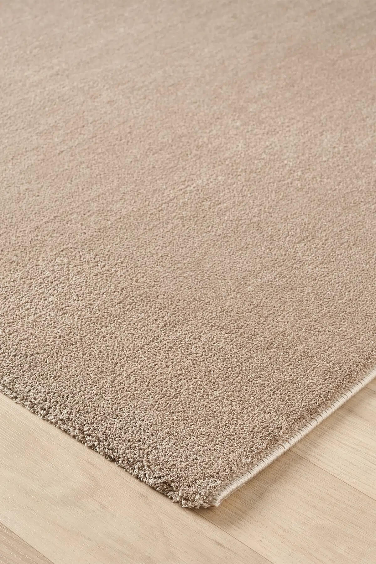 Bali Yumusak Dokulu Sade Vizon Rug by Camel Carpet