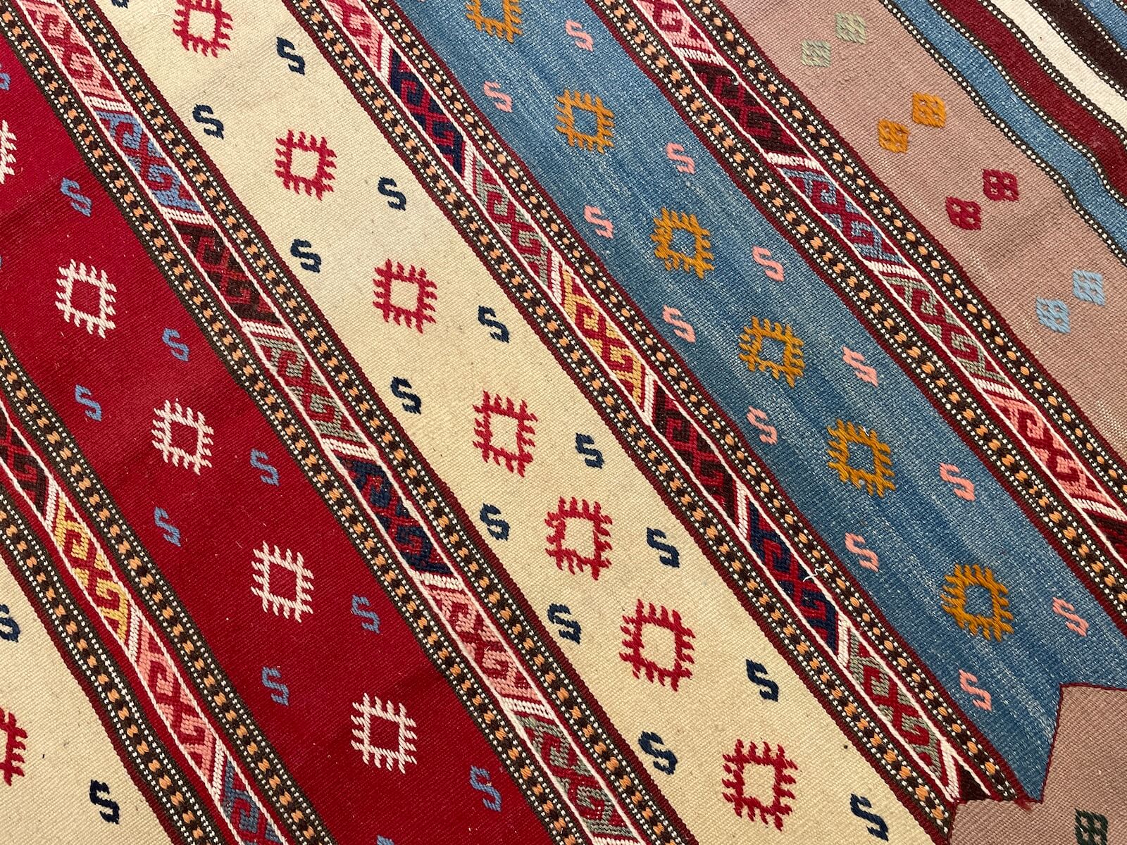 Bergama Cicim Handwoven Kilim – 022011 by Camel Carpet