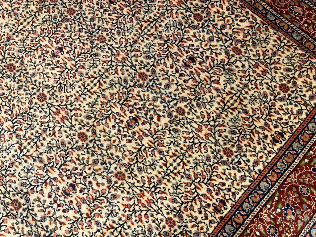 Bunyan Scattered Floral Handwoven Rug – 256X378 by Camel Carpet