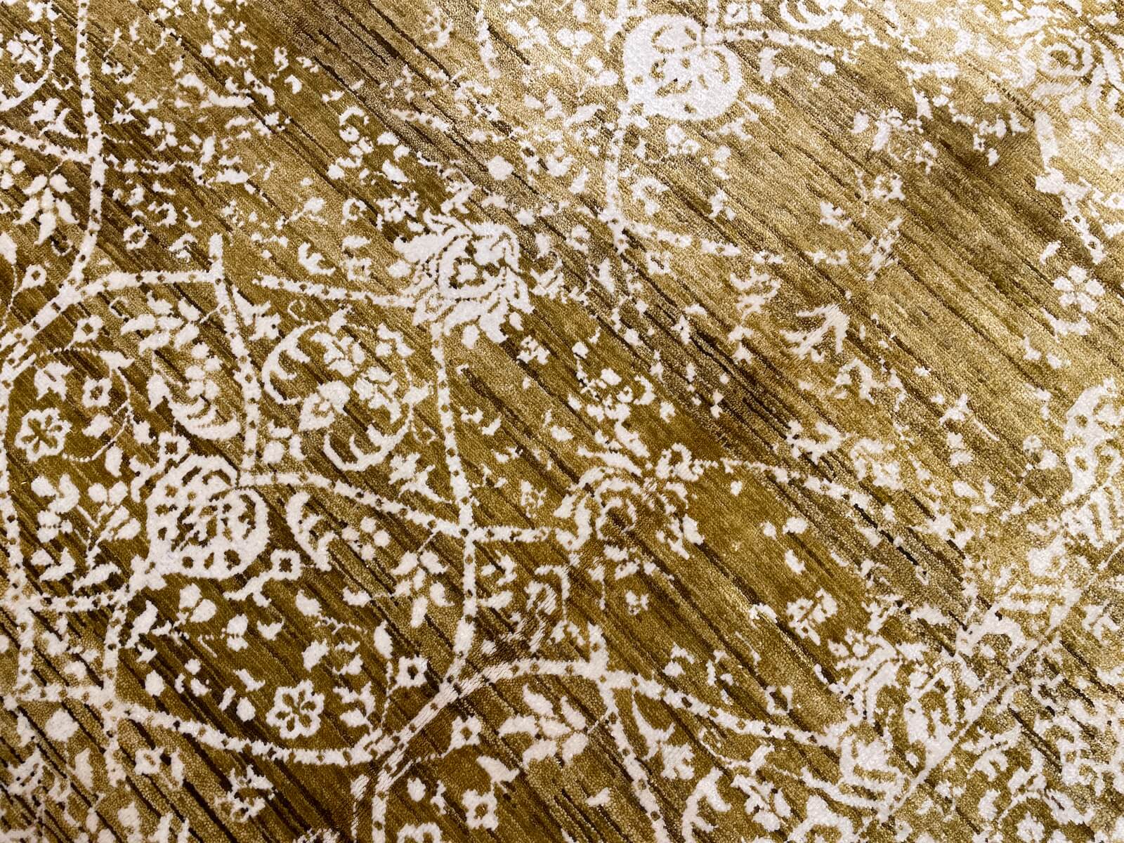 Colour Me Bambu Handwoven Rug – 066460 by Camel Carpet