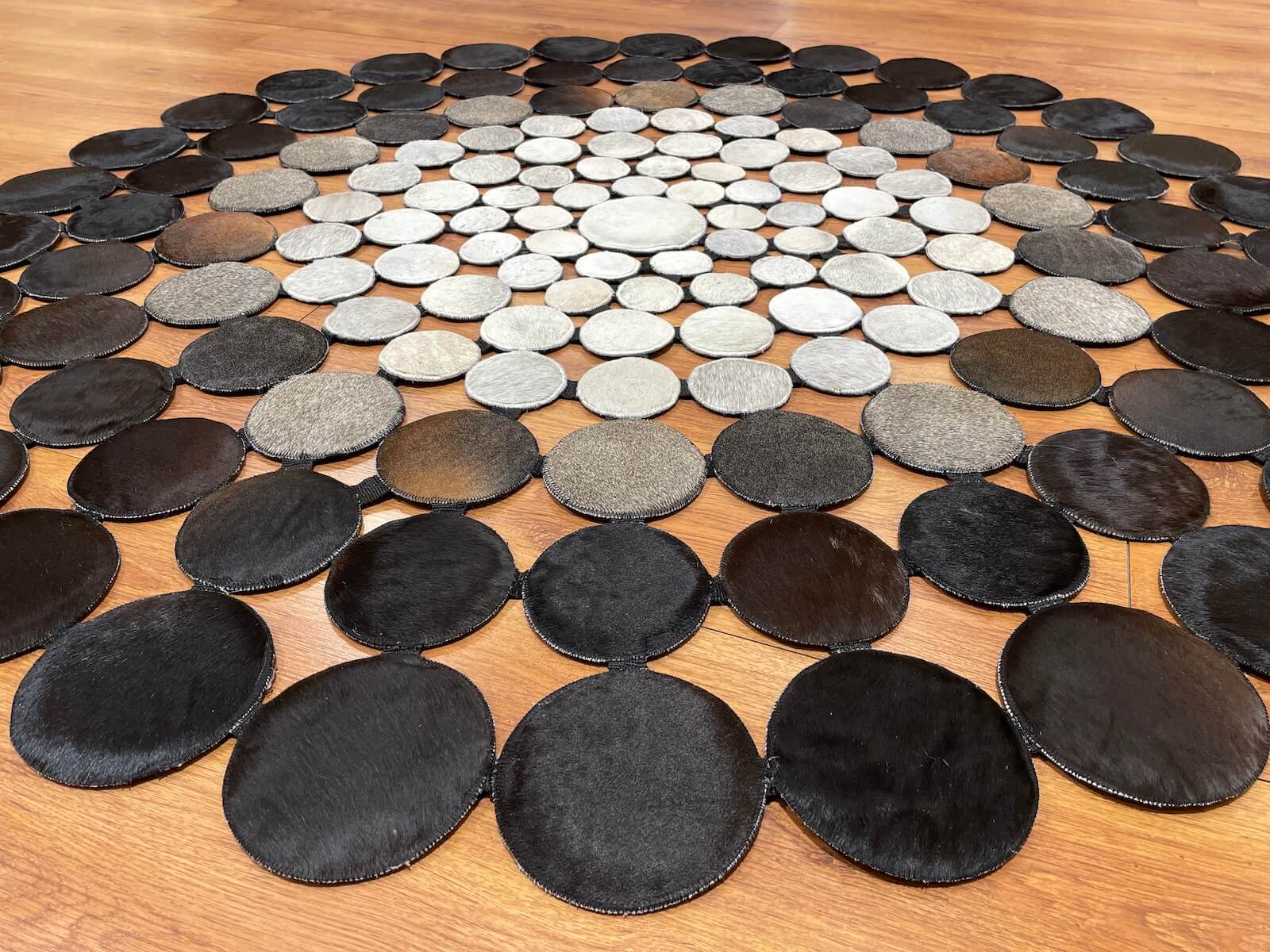 Polka Dot Round Original Leather Rug by Camel Carpet