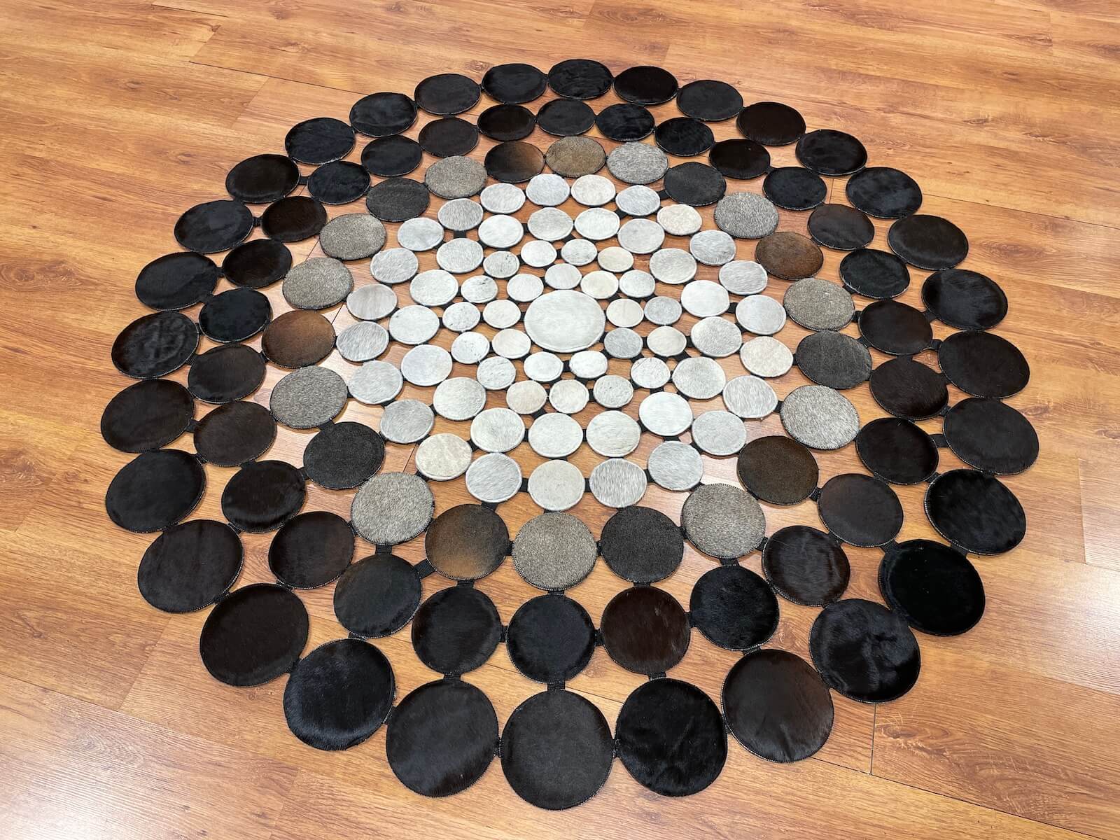 Polka Dot Round Original Leather Rug by Camel Carpet