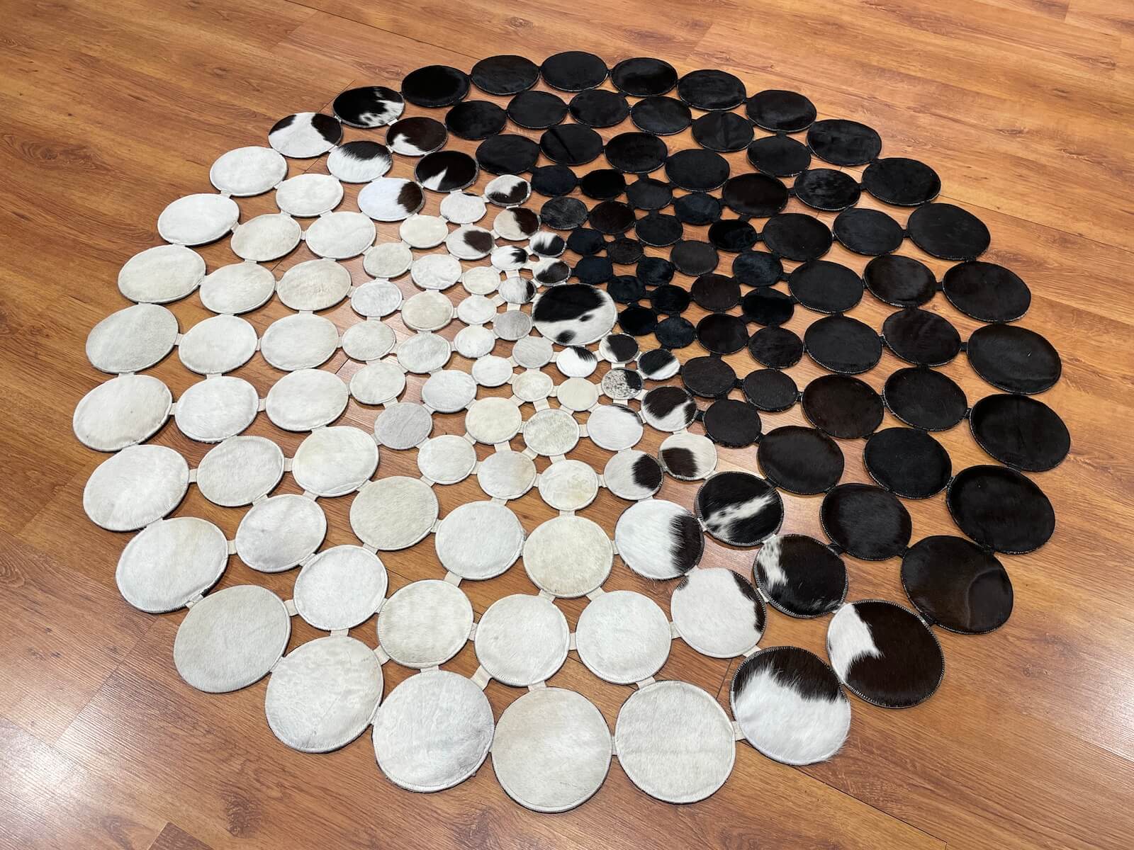Polka Dot Round Original Leather Rug by Camel Carpet