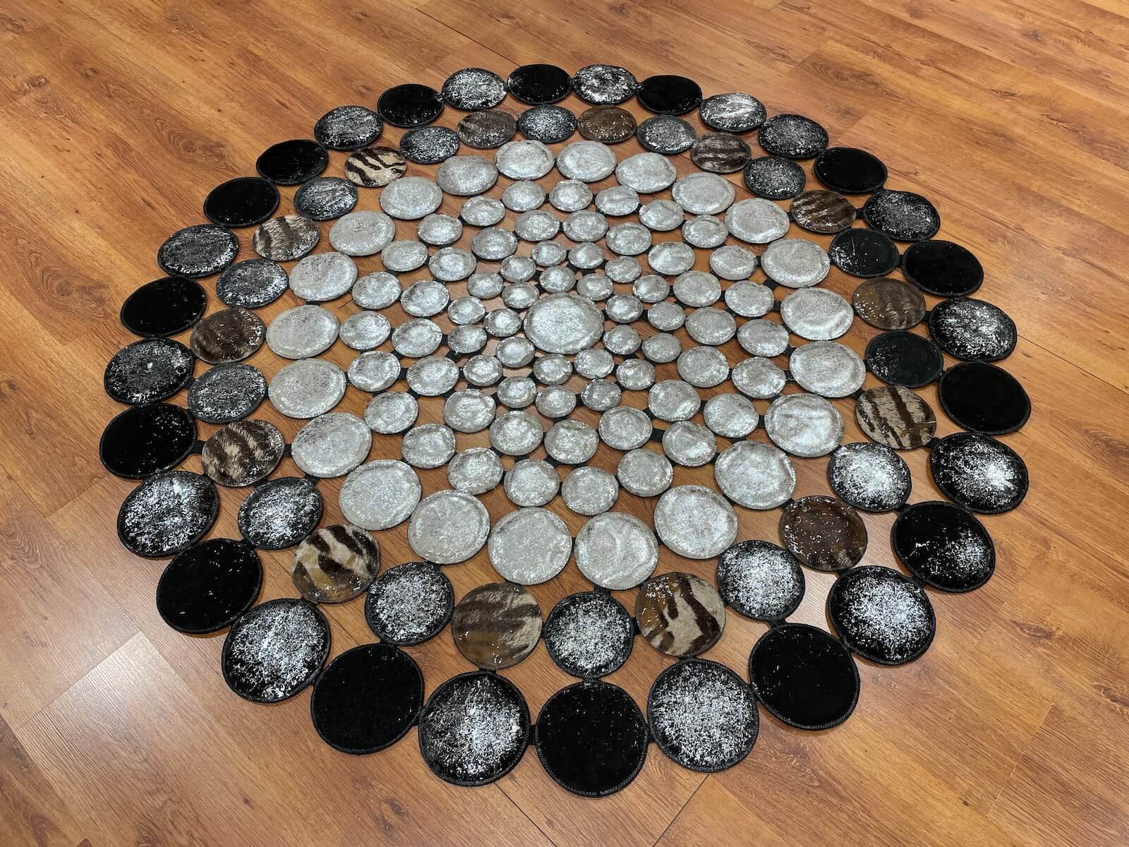 Polka Dot Round Original Leather Rug by Camel Carpet