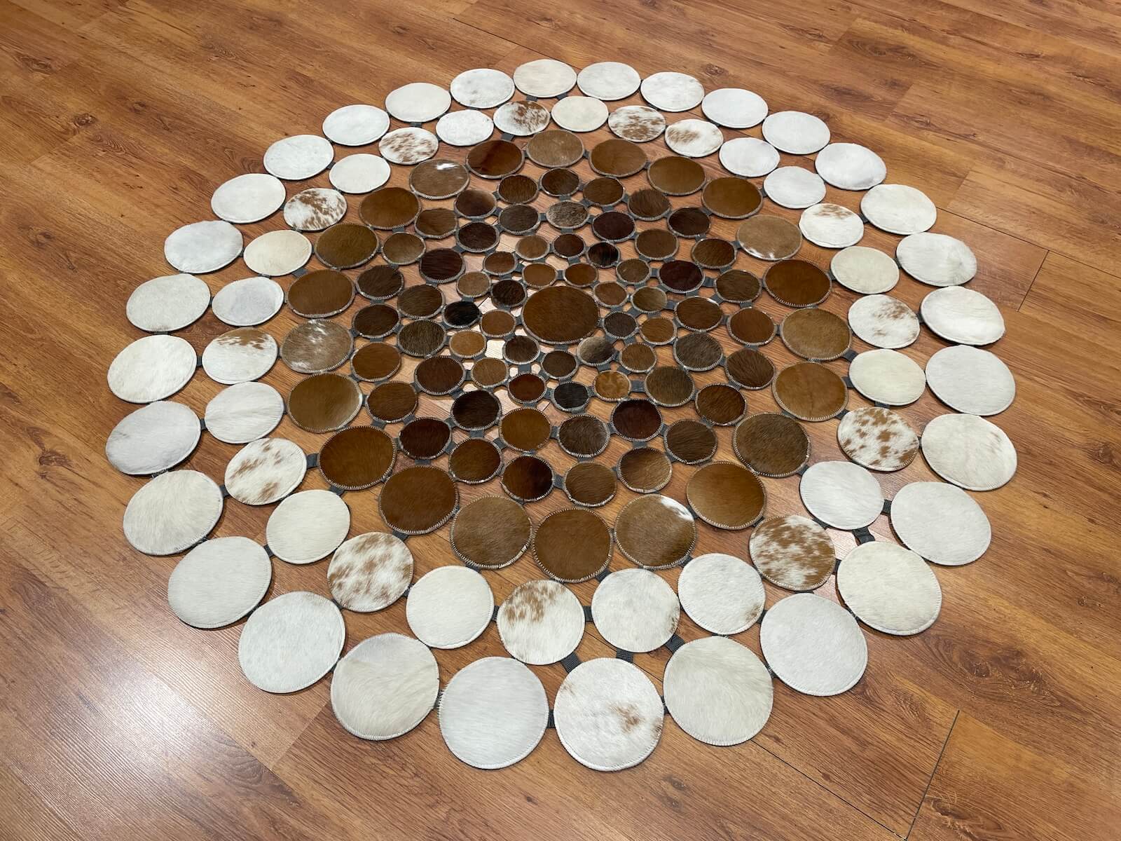 Polka Dot Round Original Leather Rug by Camel Carpet