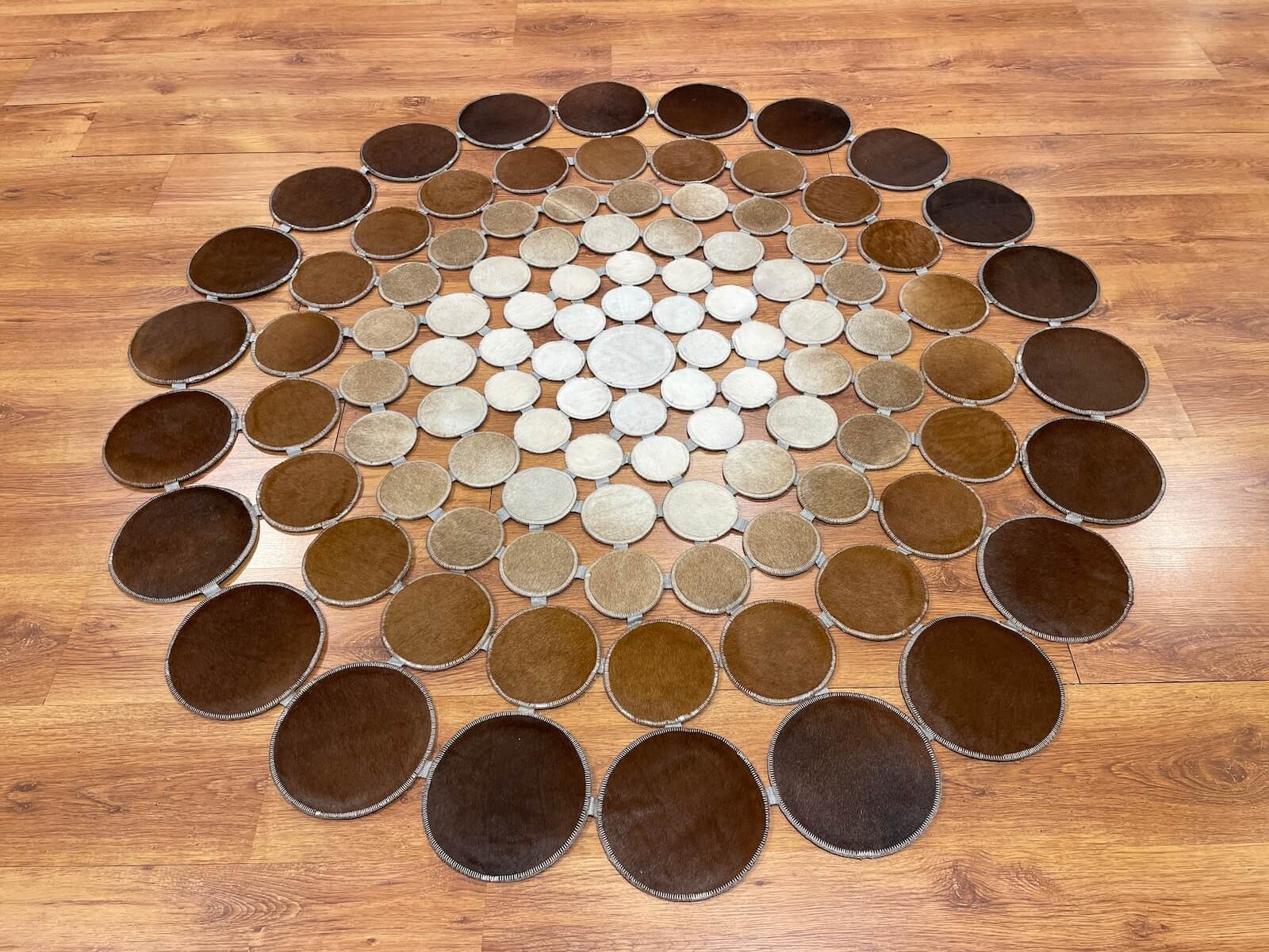 Polka Dot Round Original Leather Rug by Camel Carpet