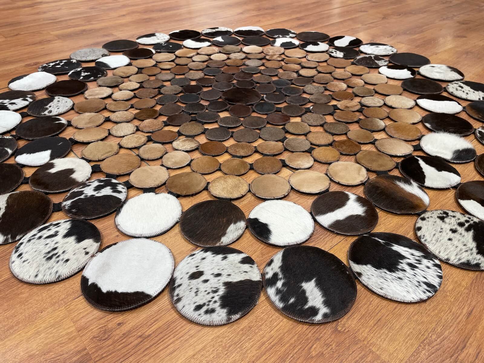 Polka Dot Round Original Leather Rug by Camel Carpet
