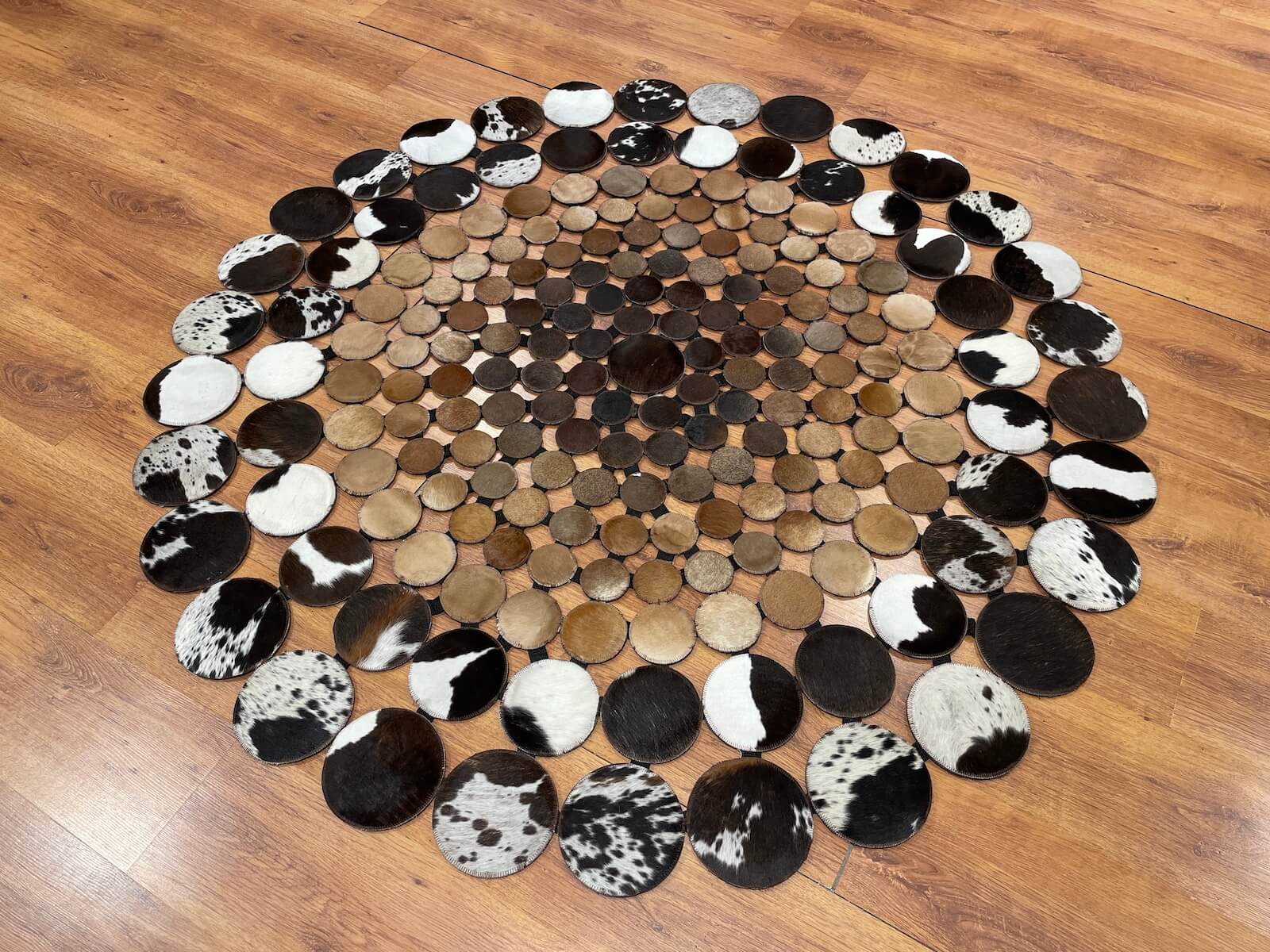 Polka Dot Round Original Leather Rug by Camel Carpet