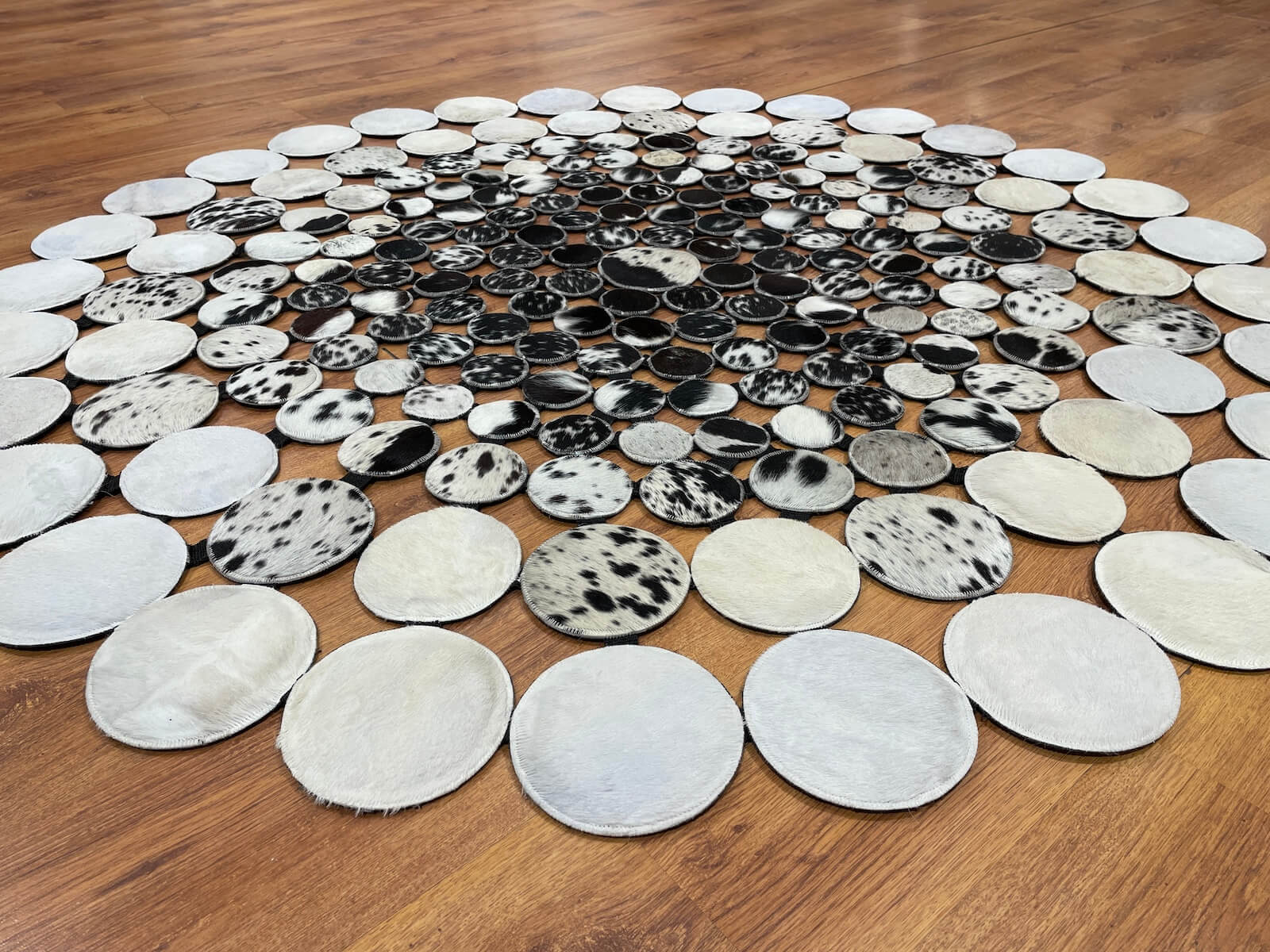 Polka Dot Round Original Leather Rug by Camel Carpet