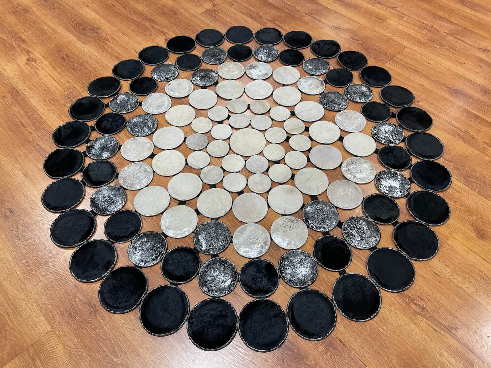 Polka Dot Round Original Leather Rug by Camel Carpet