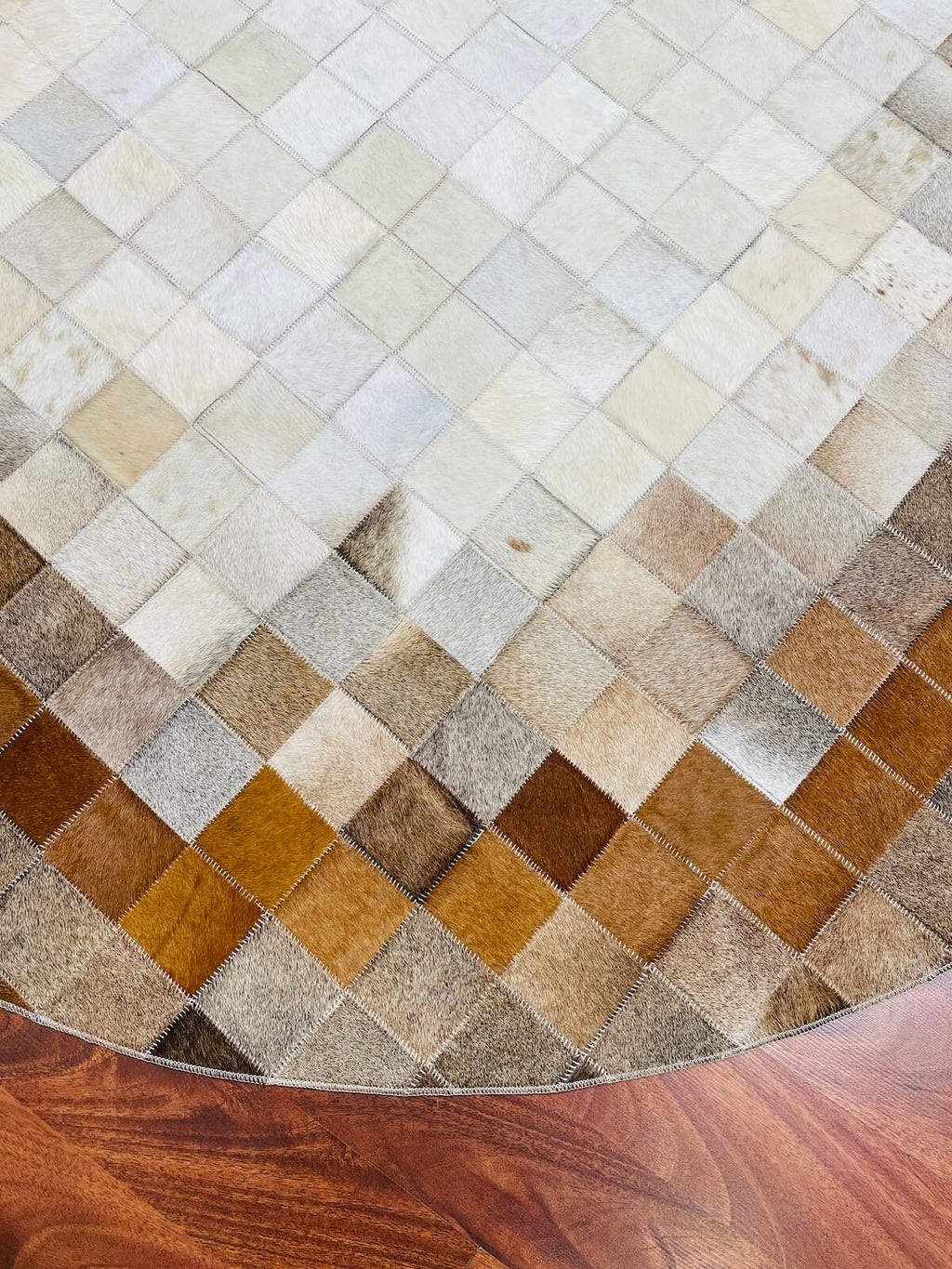 Patchwork Round Original Leather Rug – 150X150 by Camel Carpet