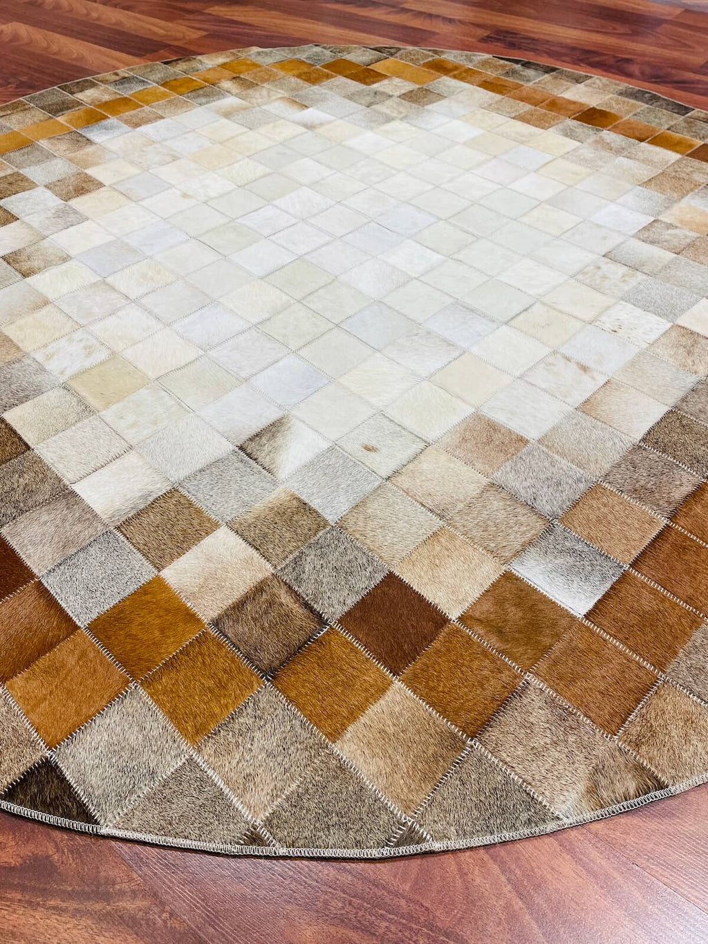 Patchwork Round Original Leather Rug – 150X150 by Camel Carpet