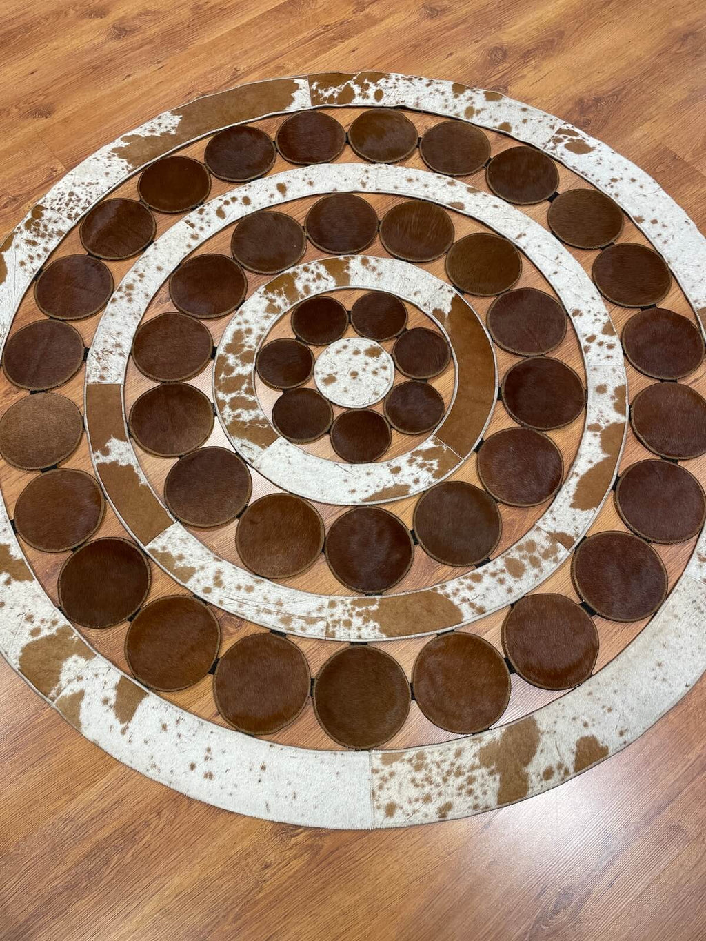 Polka Dot Round Original Leather Rug by Camel Carpet