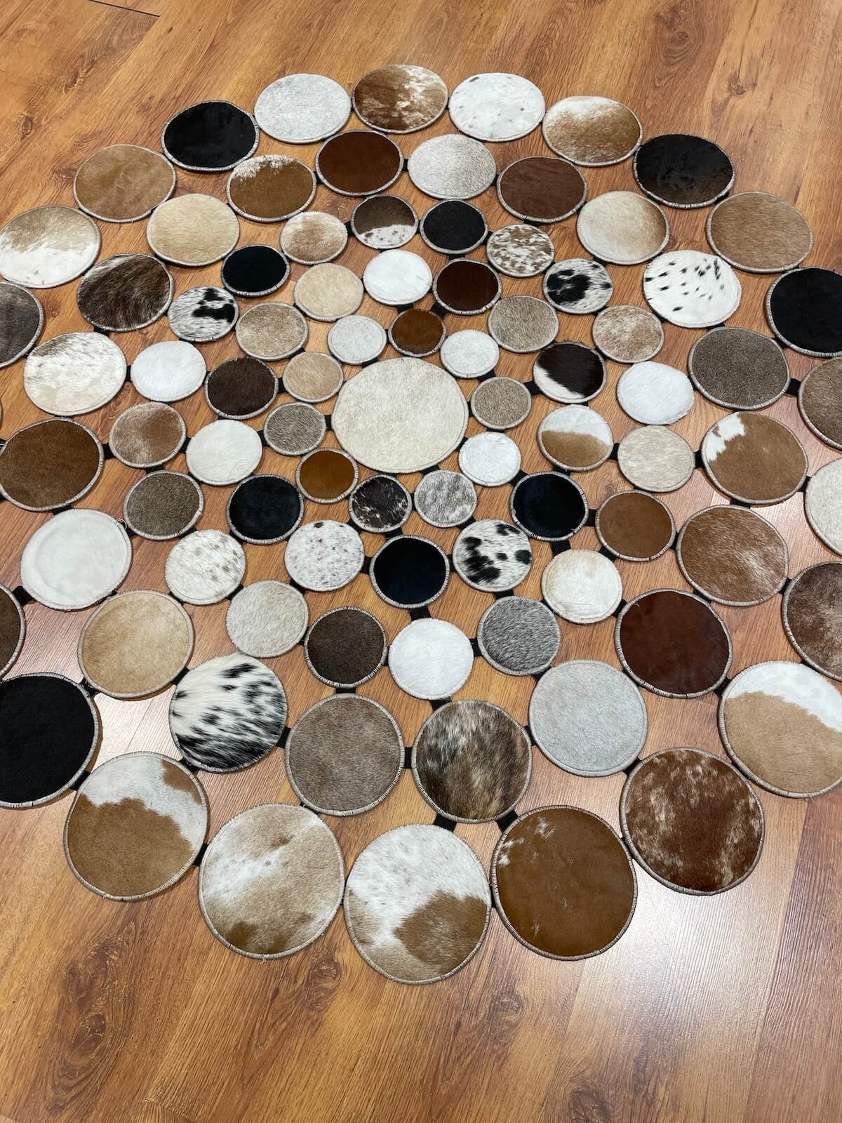 Polka Dot Round Original Leather Rug by Camel Carpet