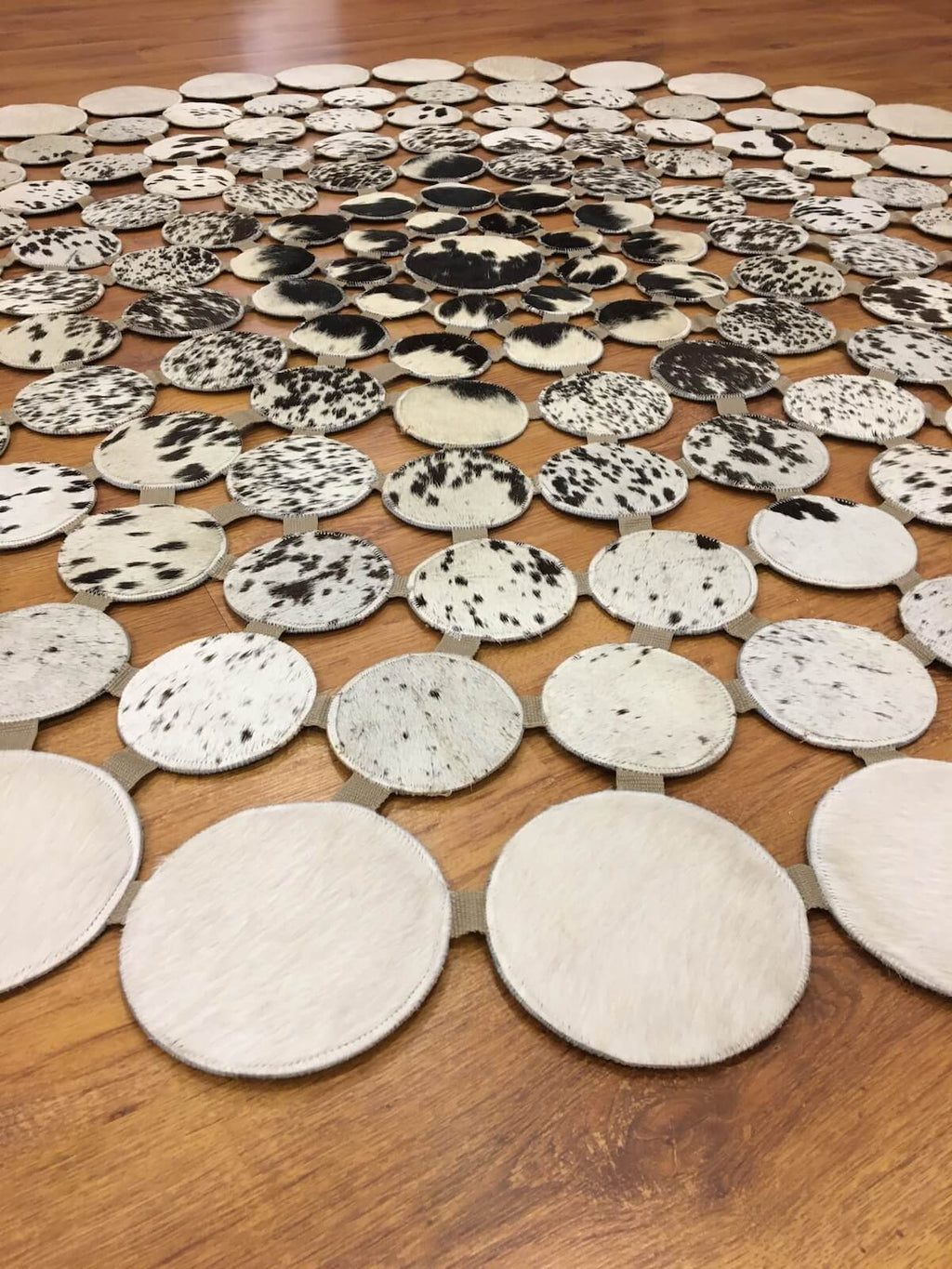 Polka Dot Round Original Leather Rug – 180X180 by Camel Carpet