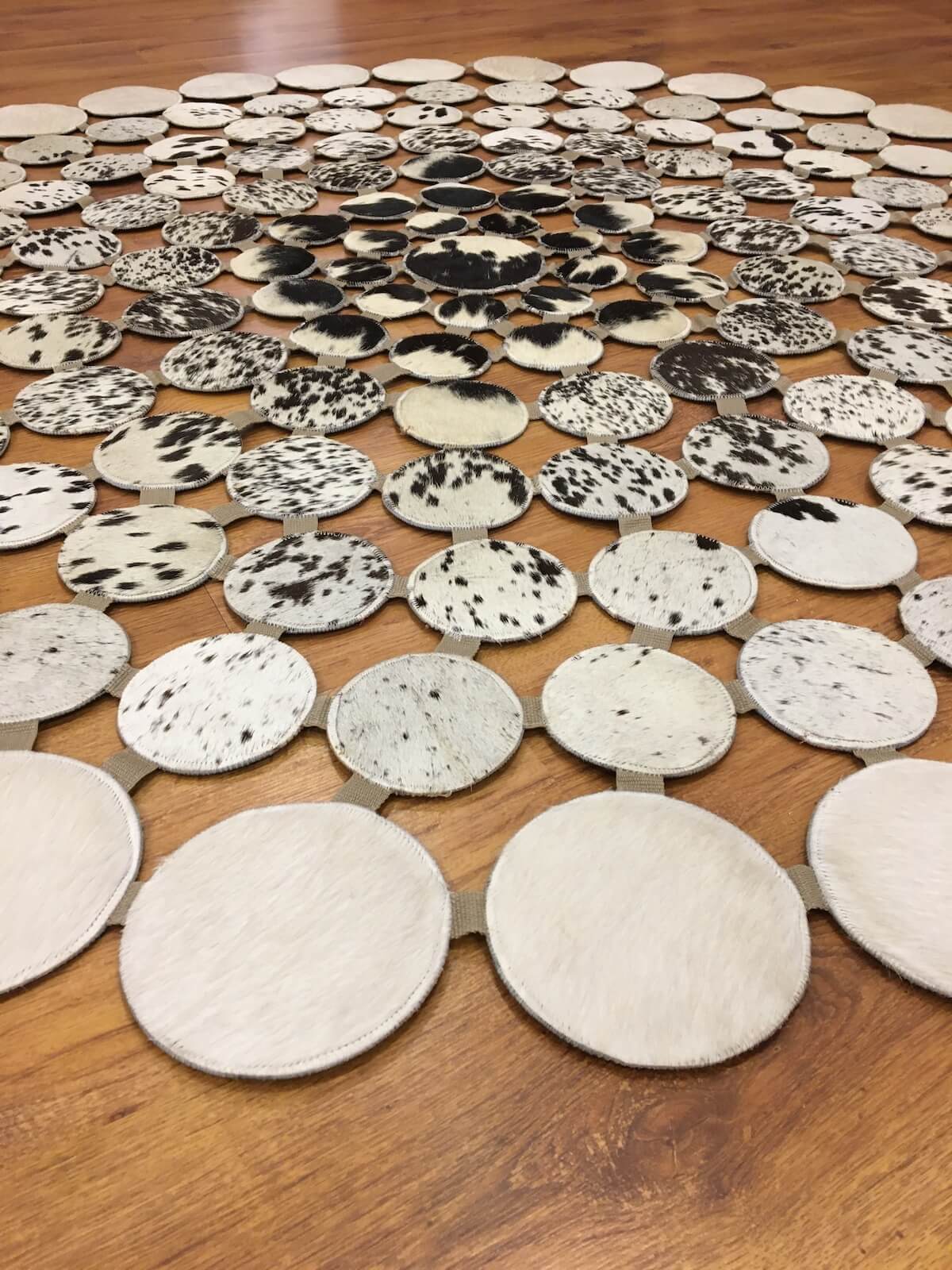 Polka Dot Round Original Leather Rug – 180X180 by Camel Carpet