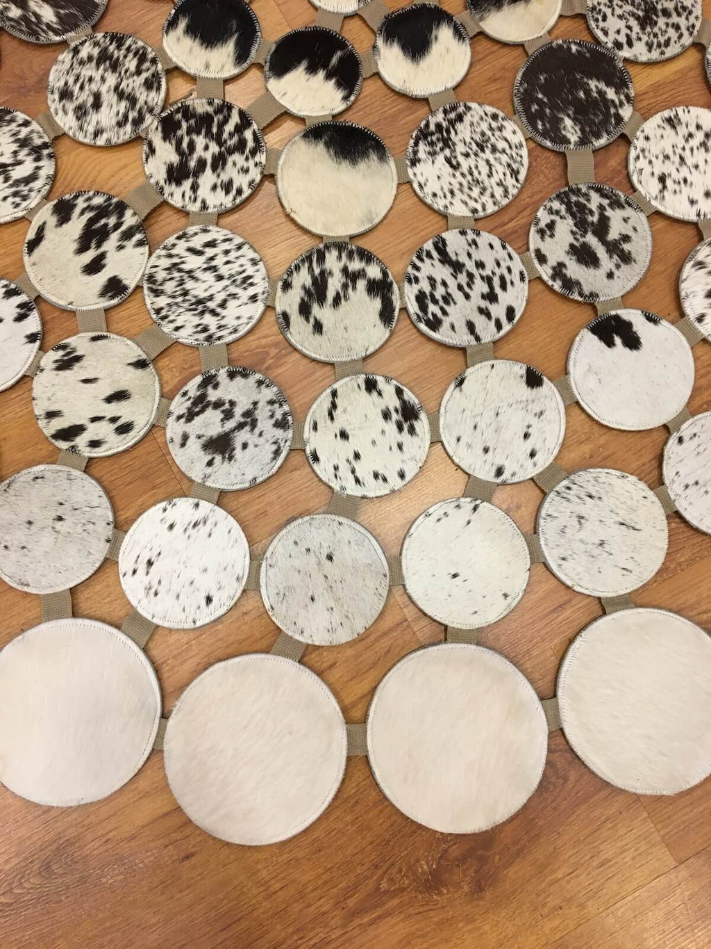 Polka Dot Round Original Leather Rug – 180X180 by Camel Carpet