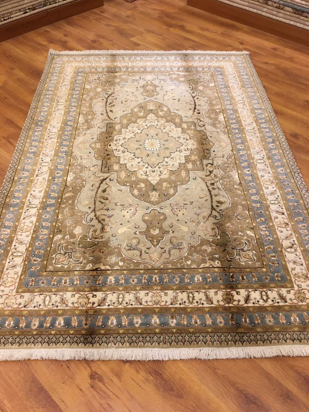 Enderun Silk-Blend Usak Handwoven Rug – 031324 by Camel Carpet