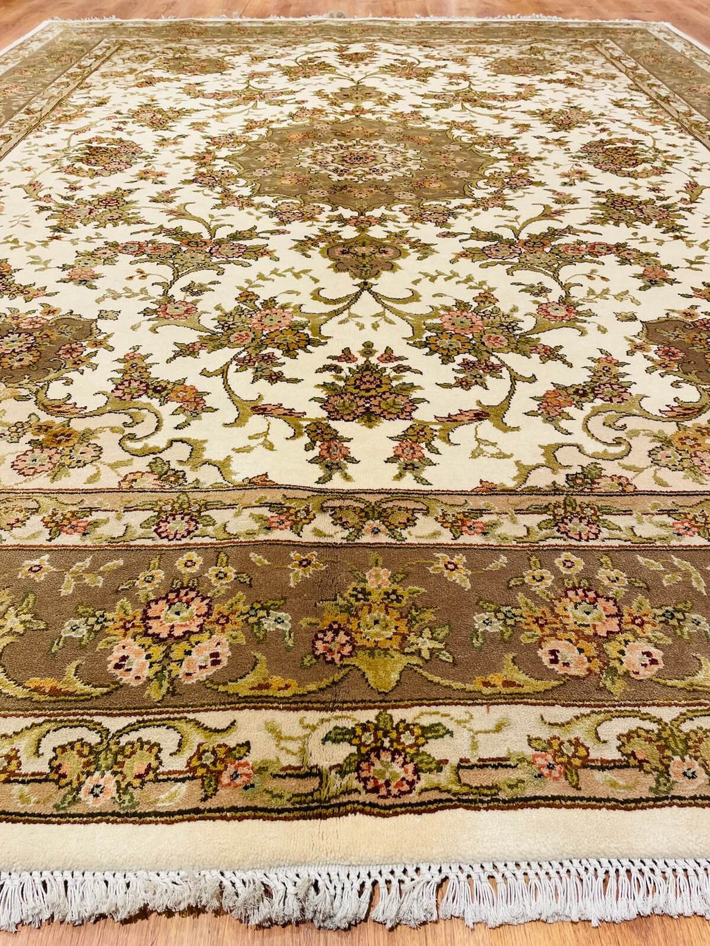 Enderun Silk-Blend Usak Handwoven Rug – 250X311 by Camel Carpet