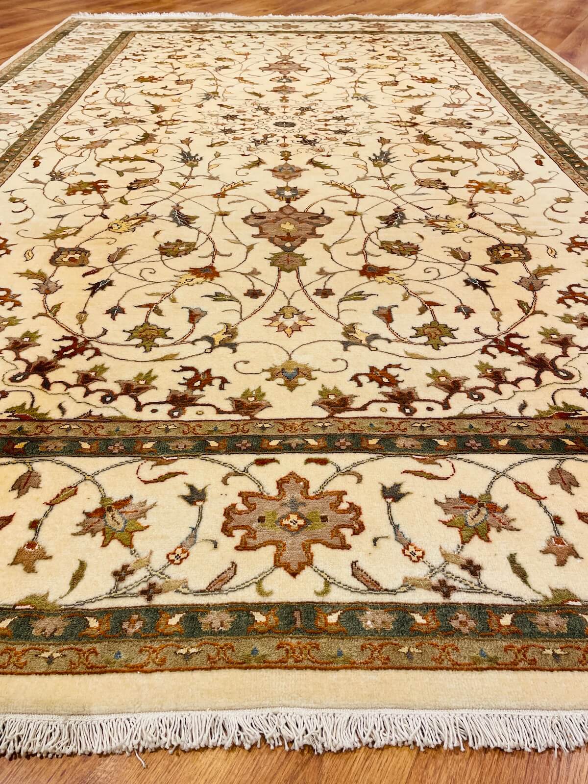 Enderun Silk-Blend Usak Handwoven Rug – 203X299 by Camel Carpet