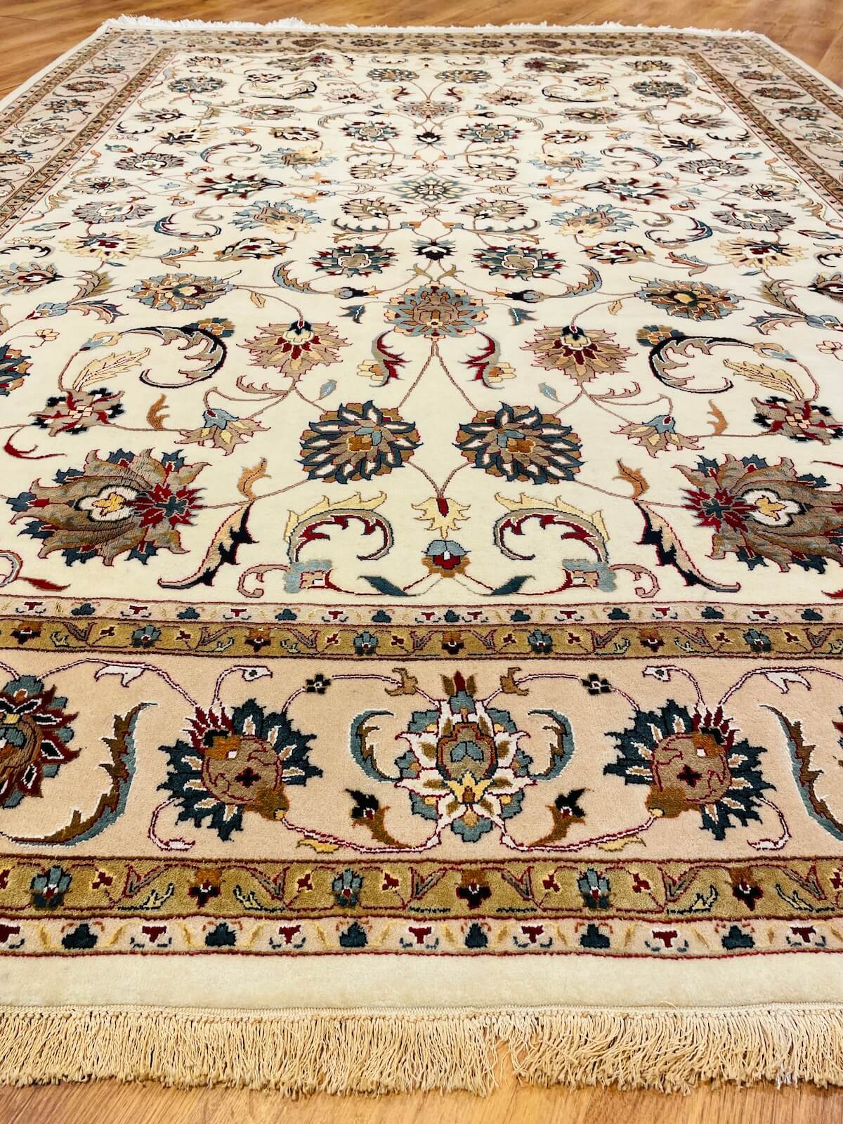 Enderun Silk-Blend Usak Handwoven Rug – 201X279 by Camel Carpet