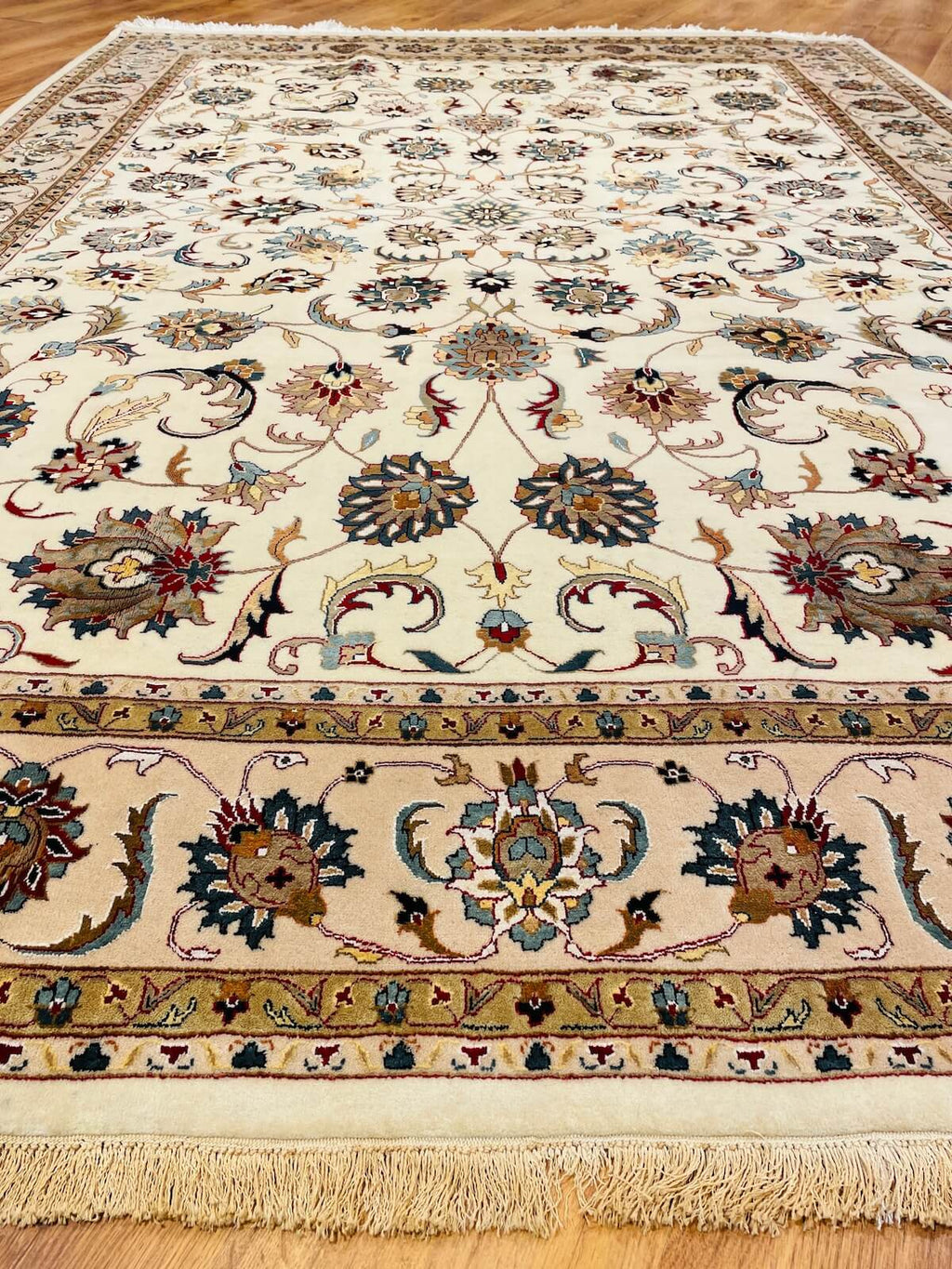 Enderun Silk-Blend Usak Handwoven Rug – 201X279 by Camel Carpet