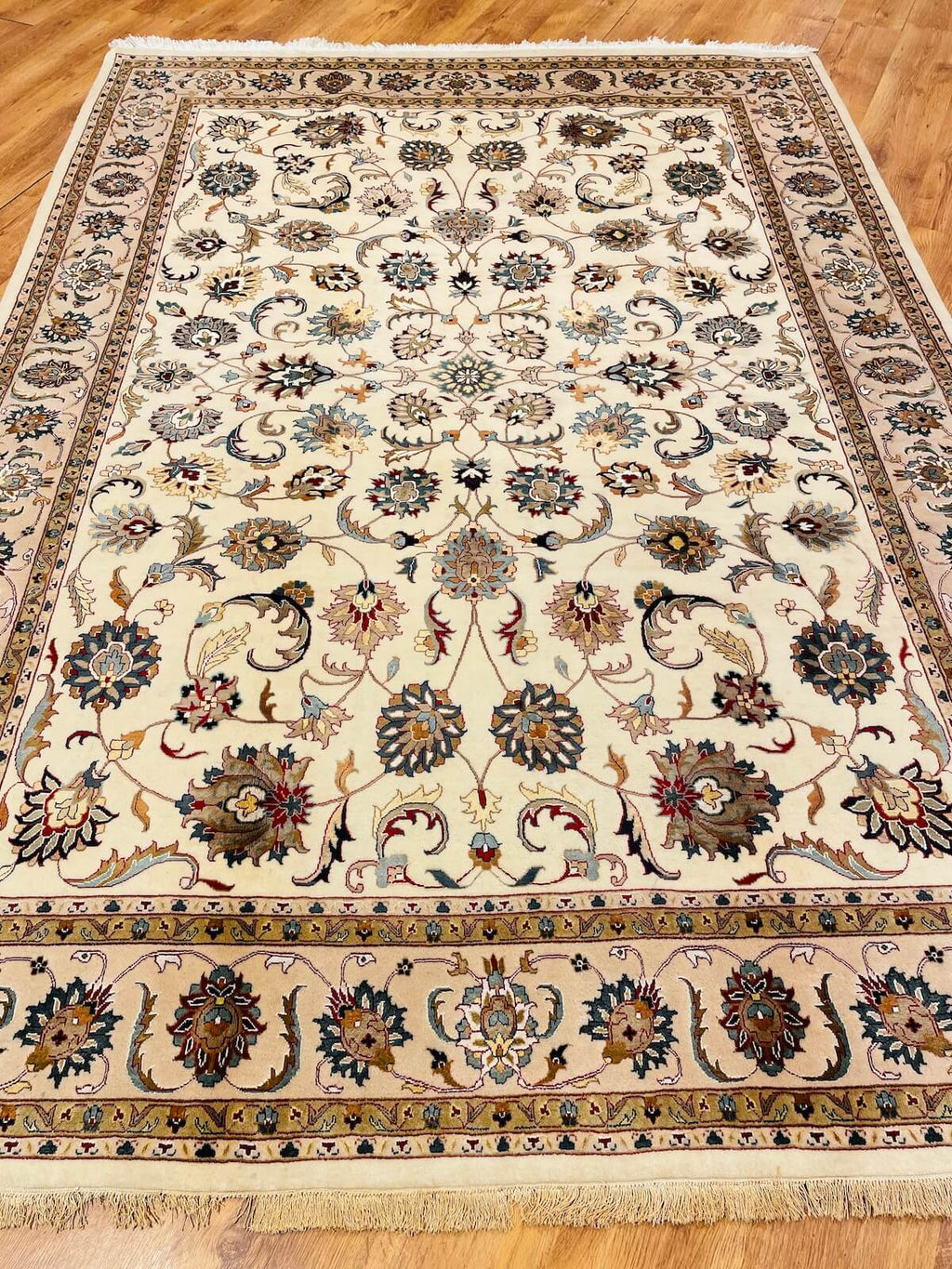 Enderun Silk-Blend Usak Handwoven Rug – 201X279 by Camel Carpet