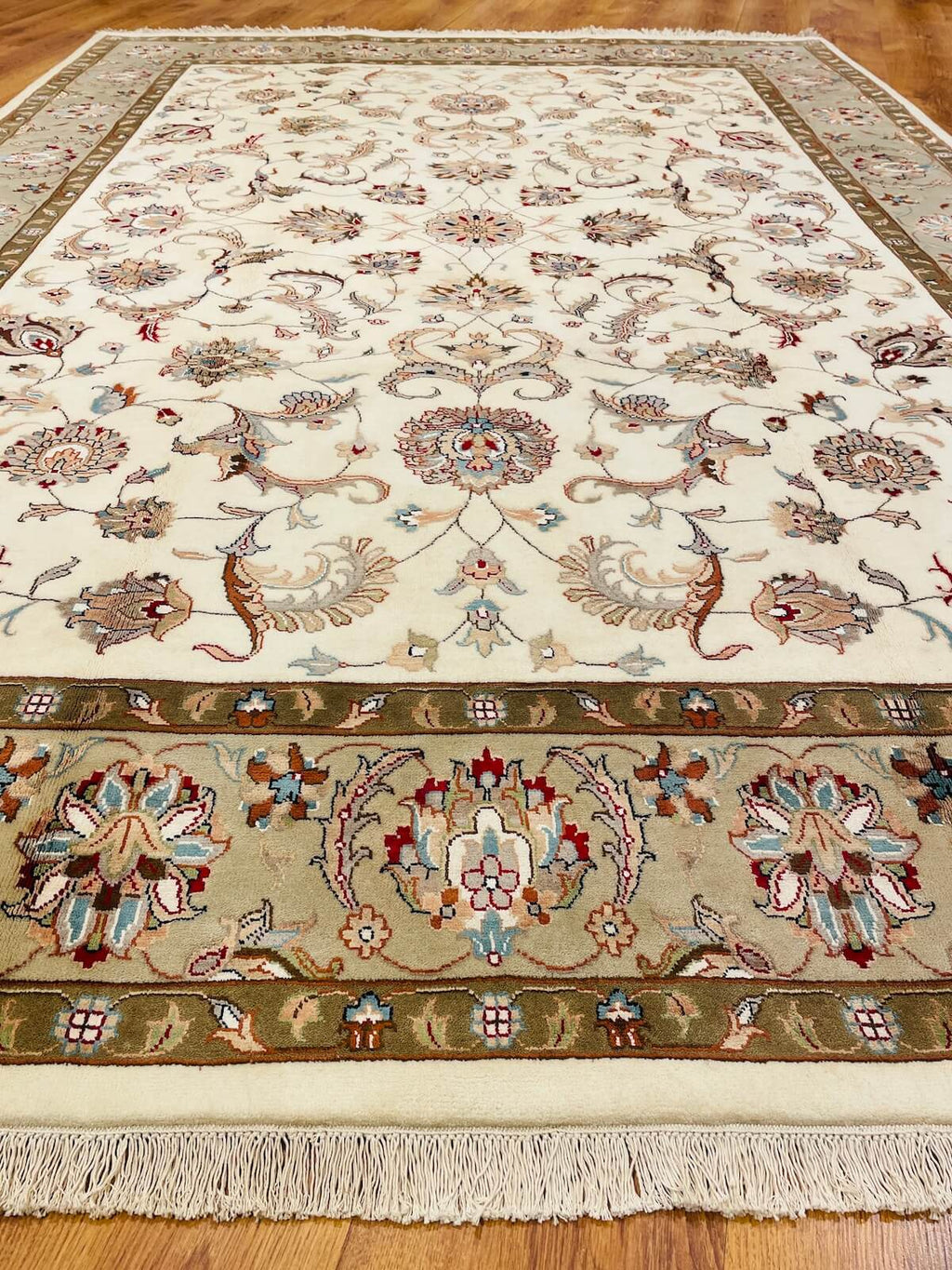 Enderun Silk-Blend Usak Handwoven Rug – 195X275 by Camel Carpet