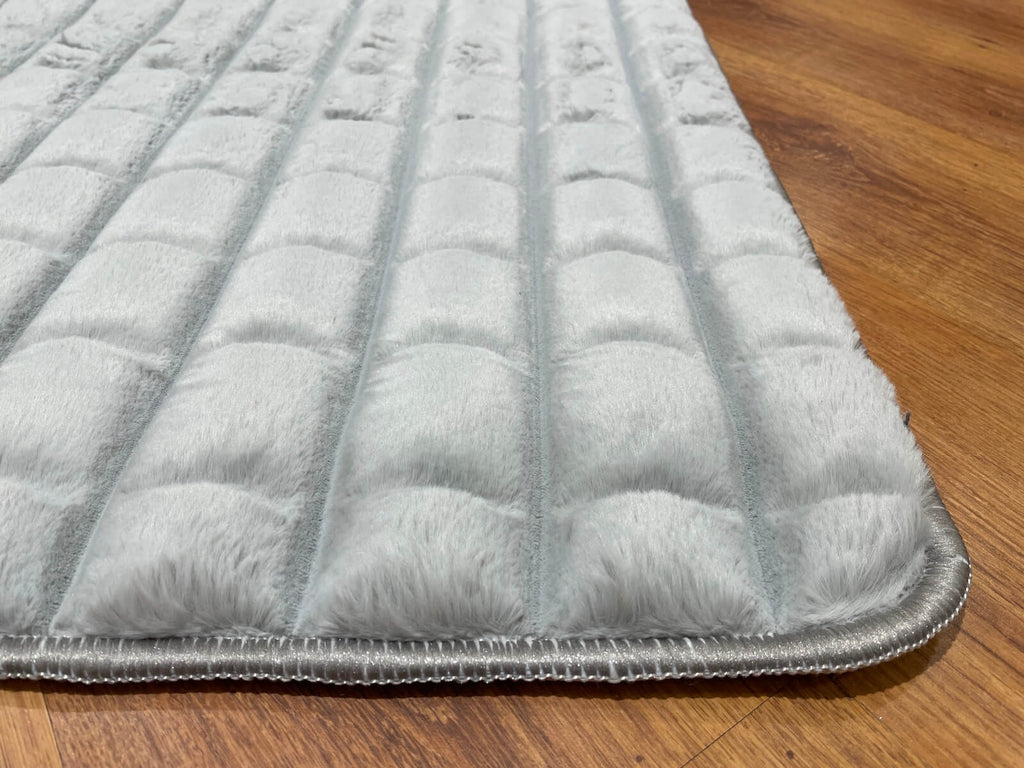 Piramit Patterned Gray Pelus Rug by Camel Carpet