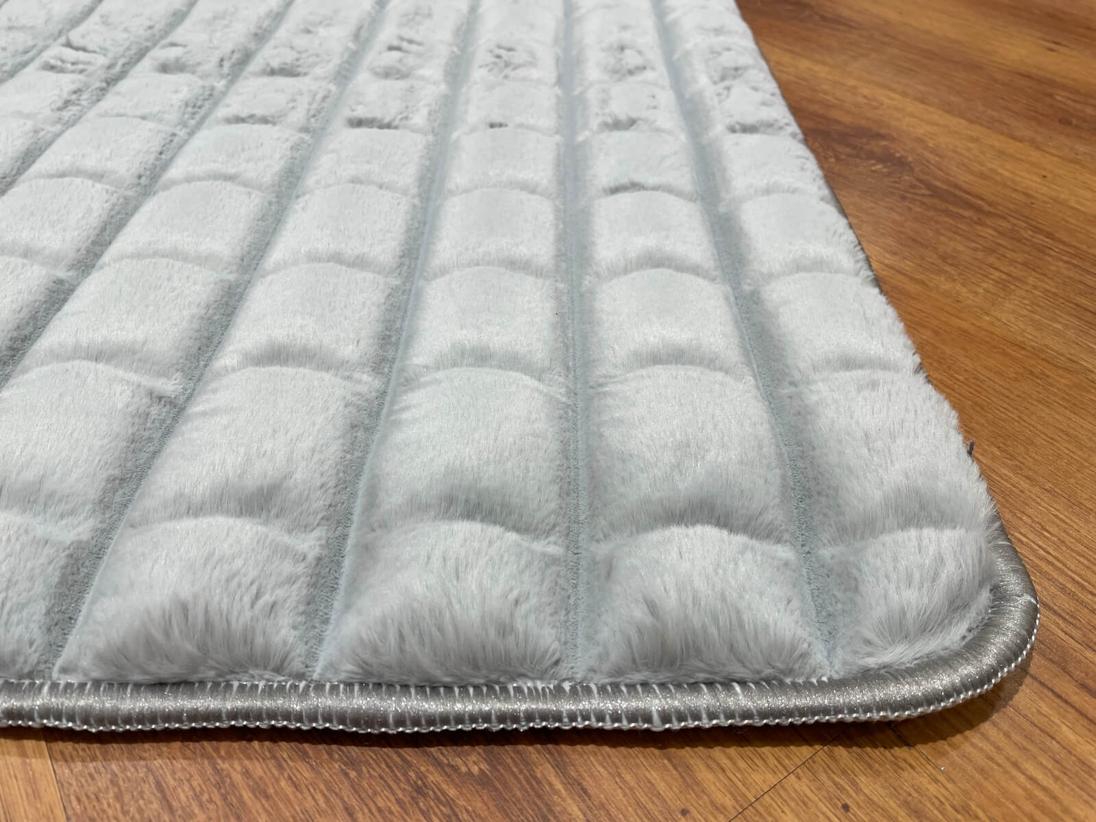Piramit Patterned Gray Pelus Rug by Camel Carpet
