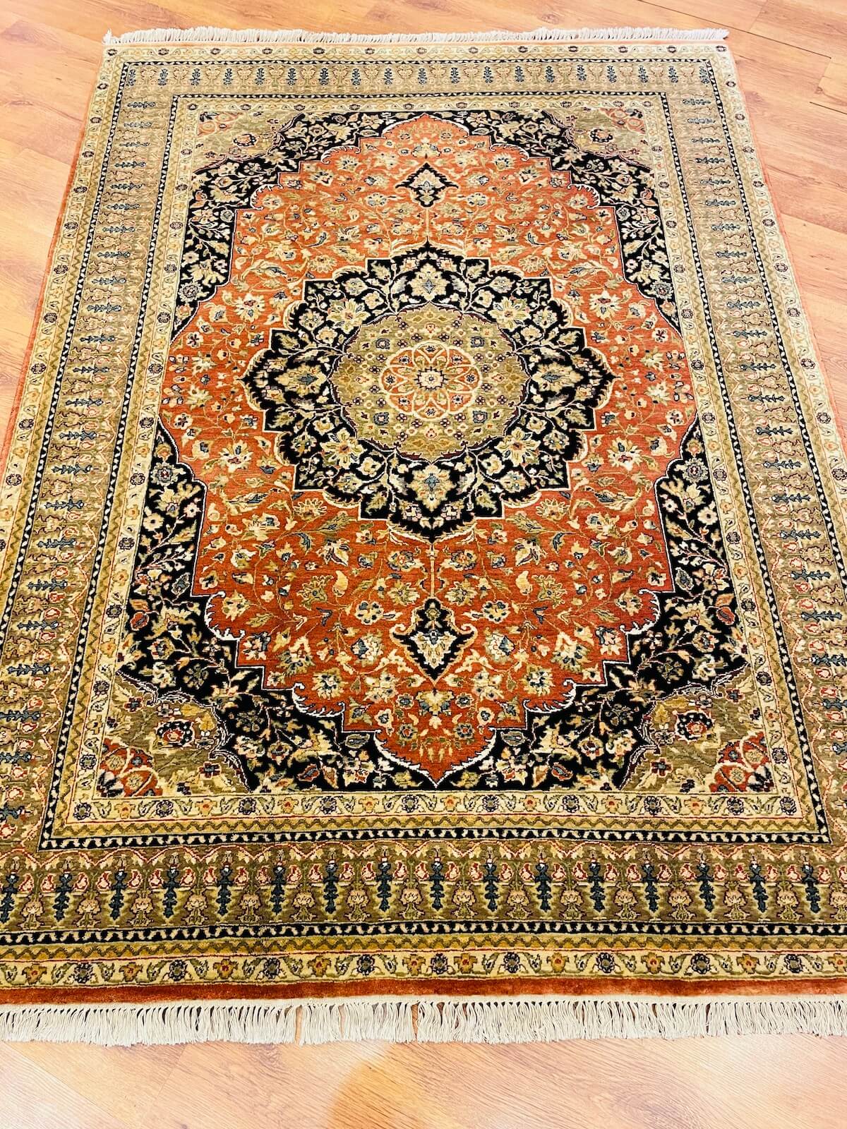 Hayyam Usak Handwoven Rug – 057145 by Camel Carpet