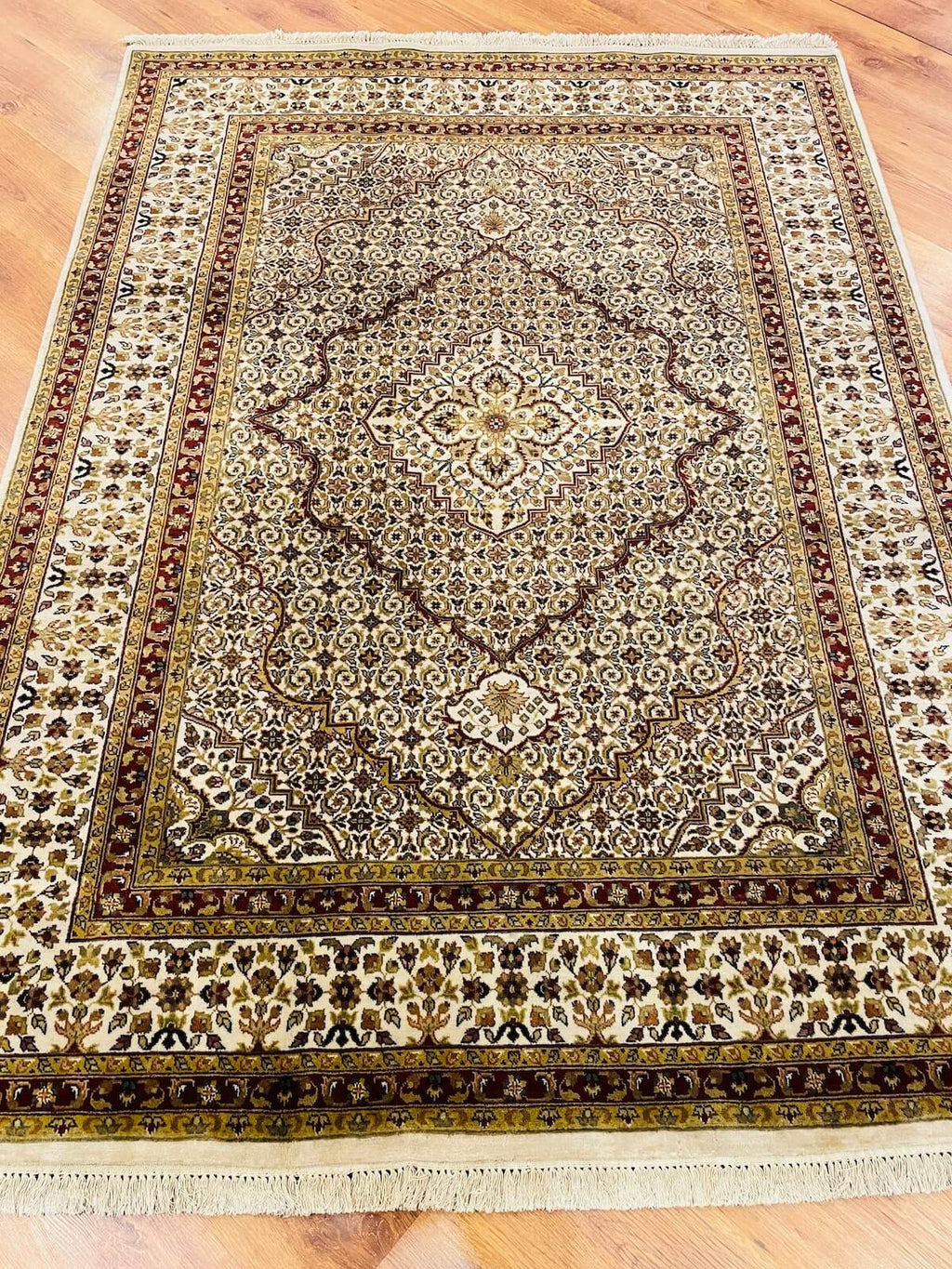 Hayyam Usak Handwoven Rug – 157X218 by Camel Carpet