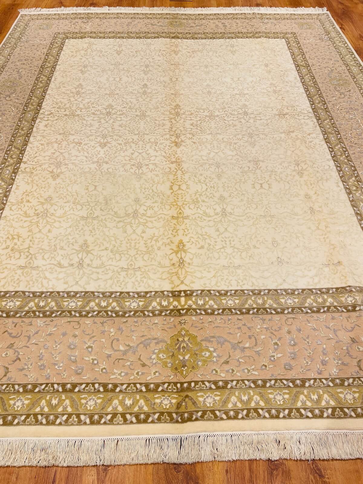 Hurrem Silk-Blend Usak Handwoven Rug – 057653 by Camel Carpet