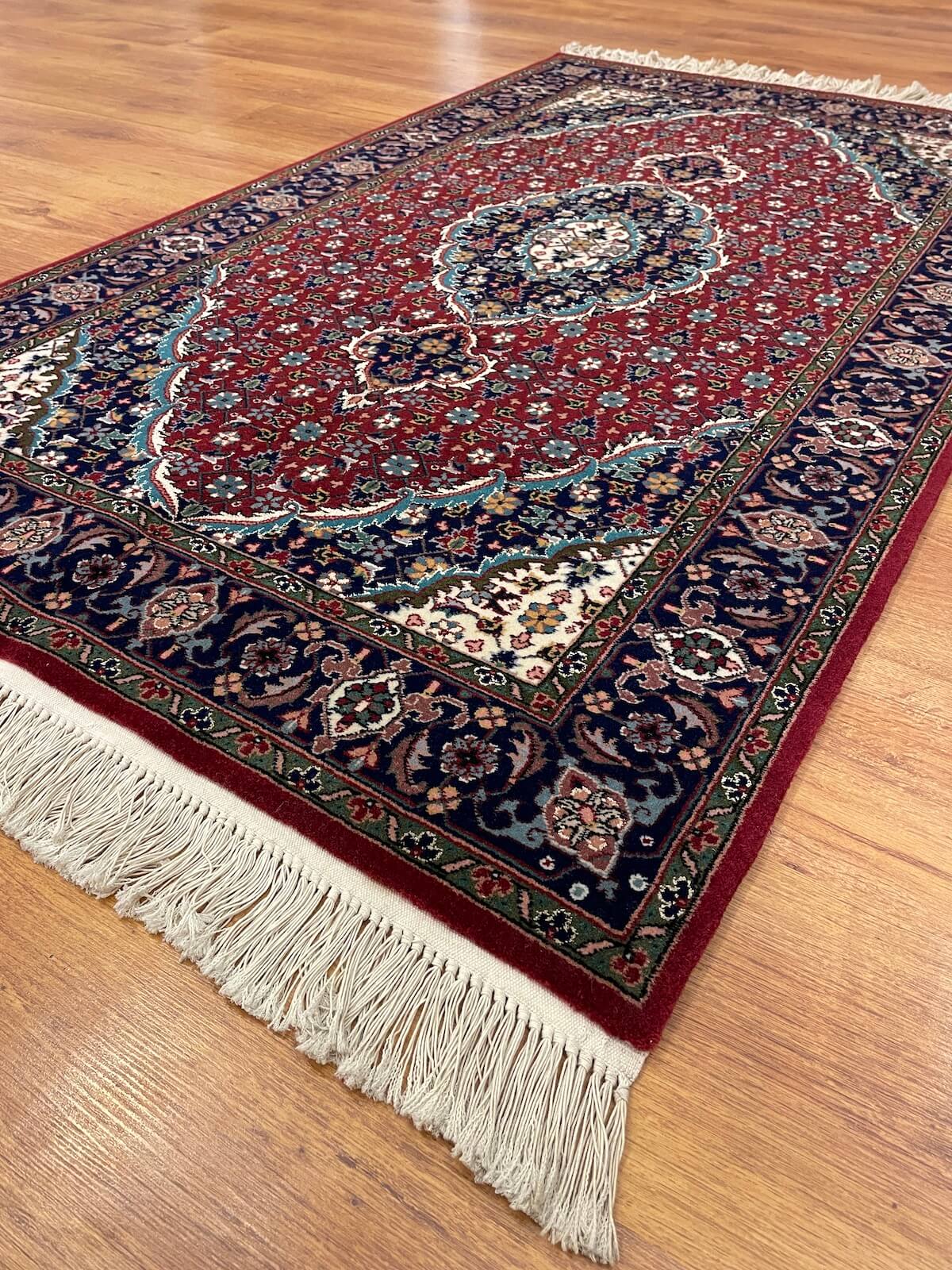 Iran Isfahan Handwoven Rug – 024413 by Camel Carpet