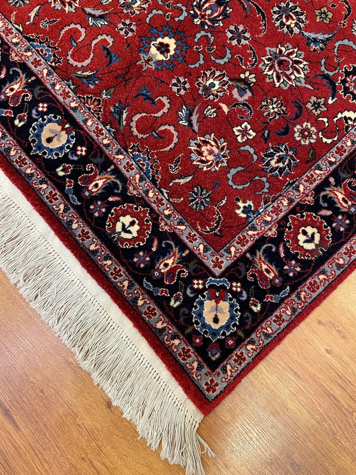 Iran Isfahan Handwoven Rug – 024450 by Camel Carpet