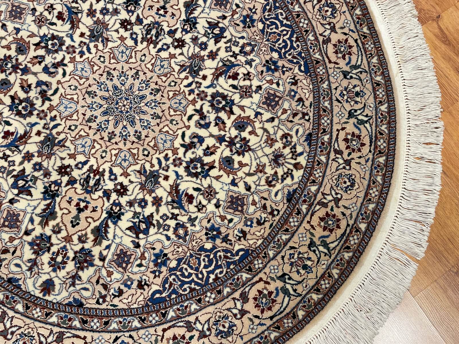 Iran Nain Handwoven Round Rug – 122X122 by Camel Carpet