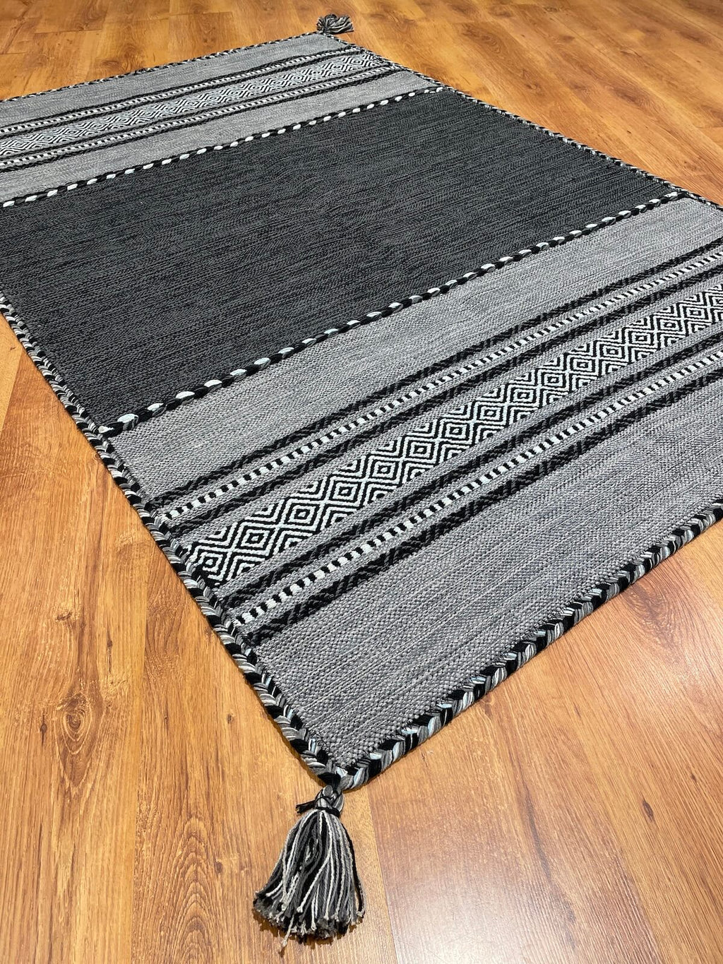 Iskandinav Kilim 01 Gray – 120X180 by Camel Carpet