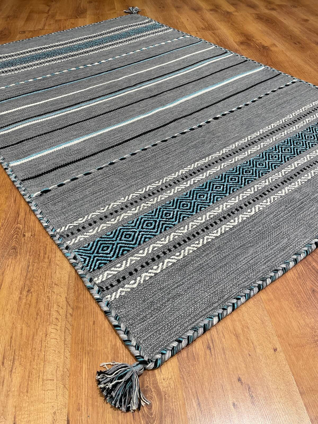 Iskandinav Kilim 03 Acik Gray – 120X180 by Camel Carpet